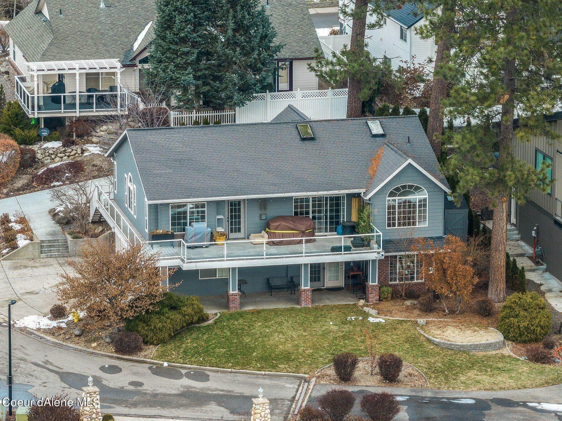 40. Single Family Homes for Sale at 315 Coho Road Post Falls, Idaho 83854 United States