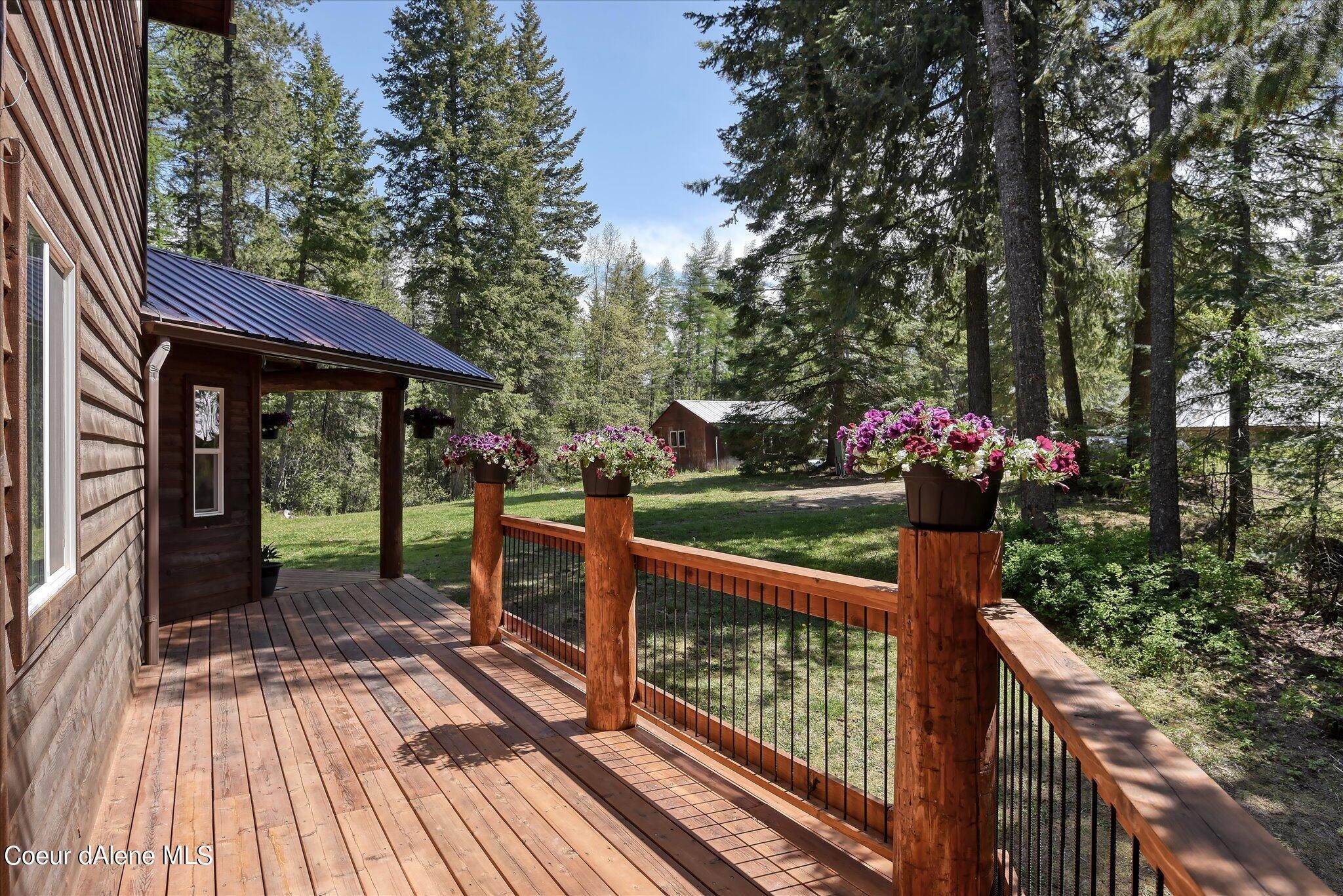 15. Single Family Homes for Sale at 289 Lost in the Woods Careywood, Idaho 83809 United States