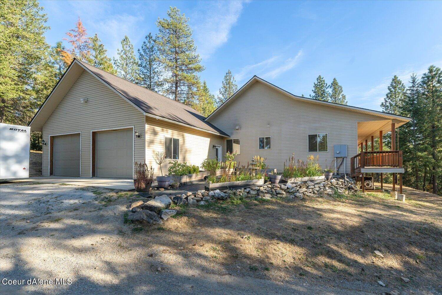 2. Single Family Homes for Sale at 571 Cedar View Estates Road Blanchard, Idaho 83804 United States