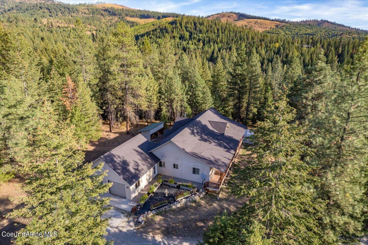 46. Single Family Homes for Sale at 571 Cedar View Estates Road Blanchard, Idaho 83804 United States