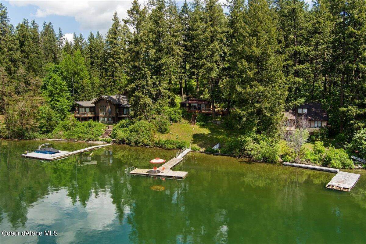 24. Single Family Homes for Sale at 30521 N OSPREY Road Spirit Lake, Idaho 83869 United States
