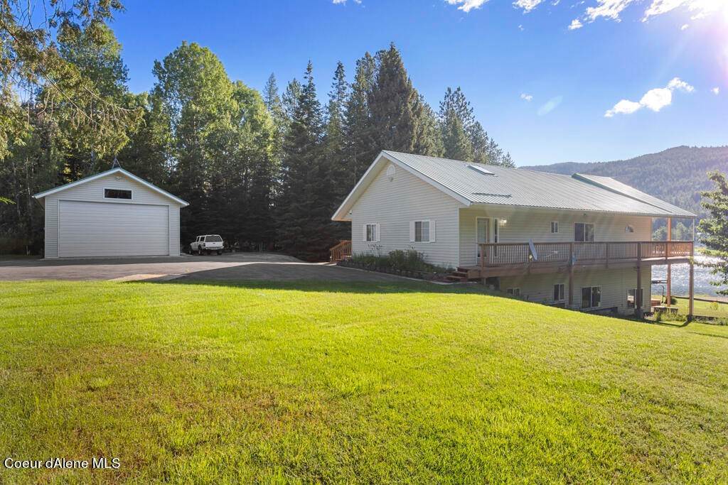 43. Single Family Homes for Sale at 345 W Fry Creek Road Sagle, Idaho 83860 United States