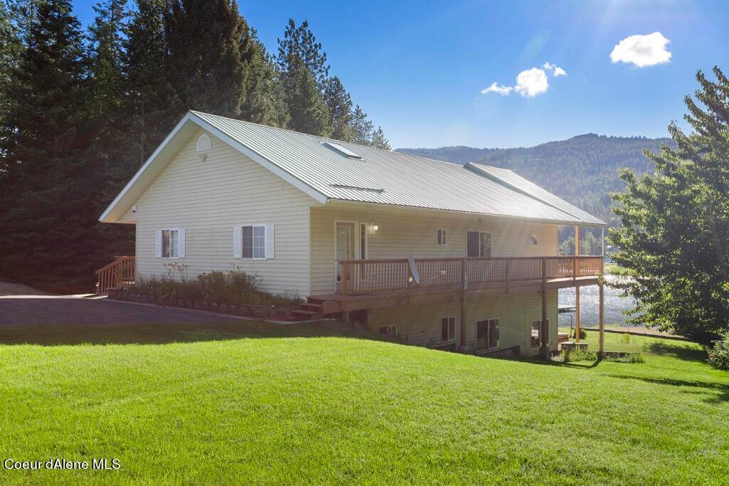 44. Single Family Homes for Sale at 345 W Fry Creek Road Sagle, Idaho 83860 United States