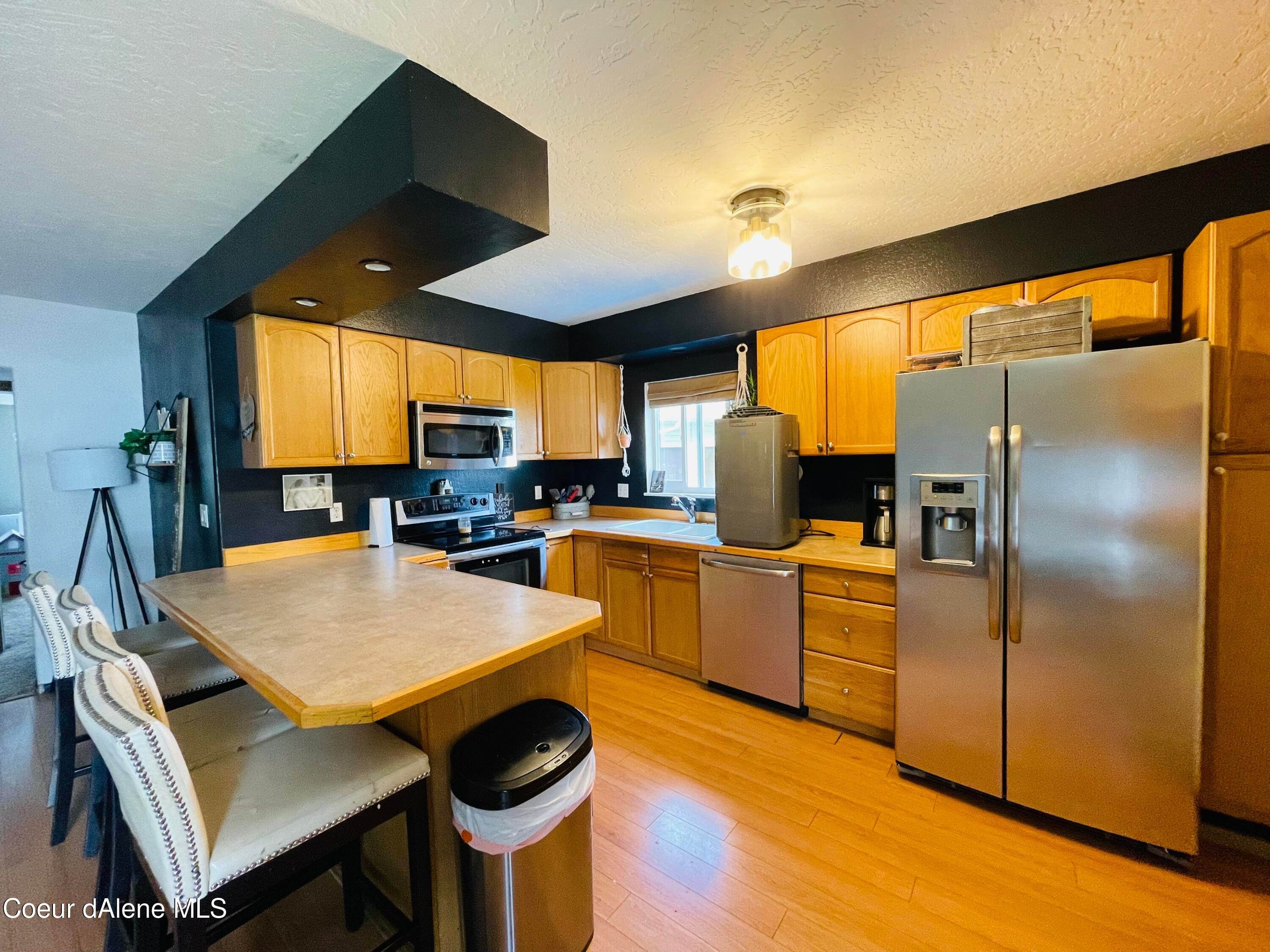 4. Single Family Homes for Sale at 708 4th Street Pinehurst, Idaho 83850 United States