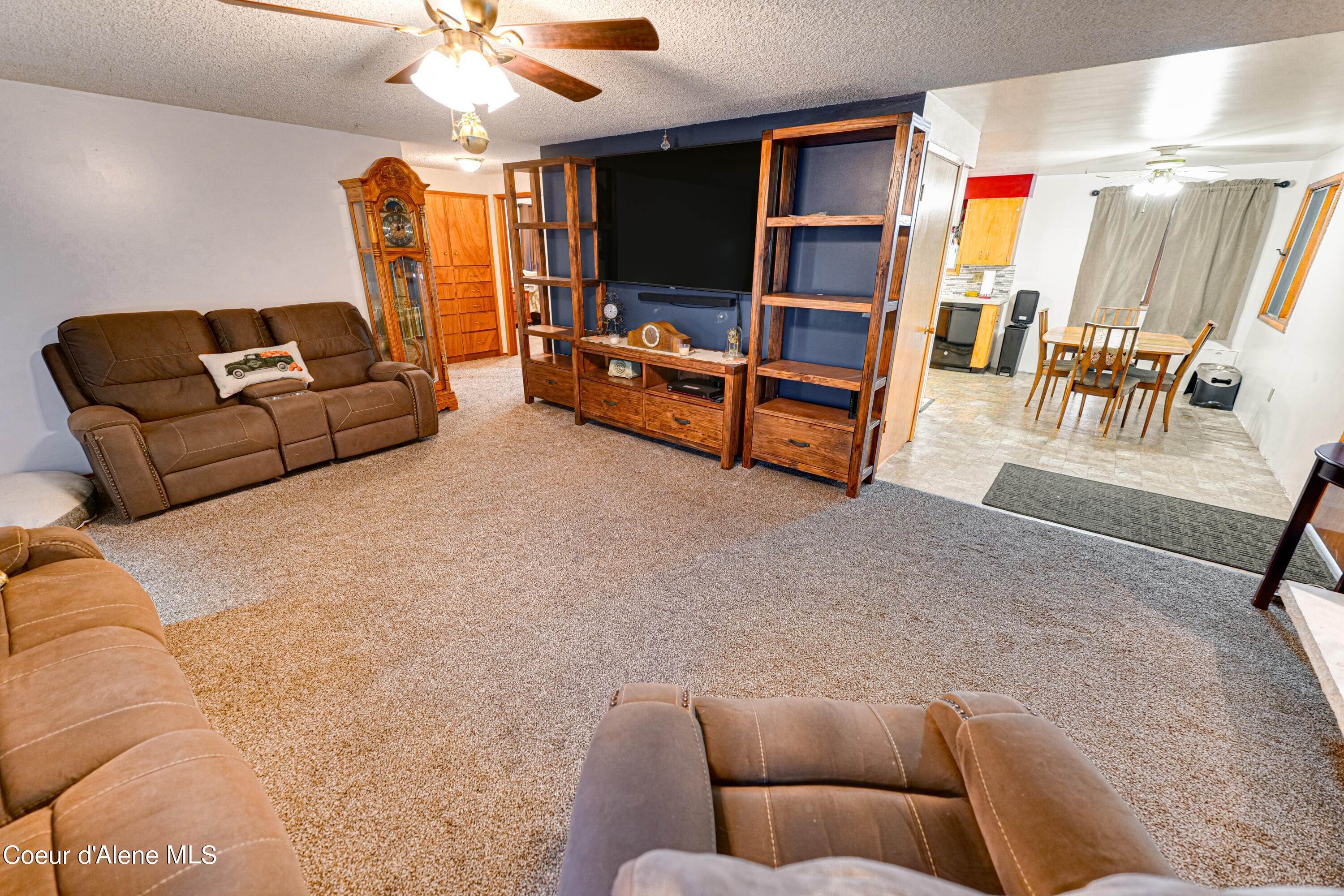 5. Single Family Homes for Sale at 210 Woodland Drive Pinehurst, Idaho 83850 United States