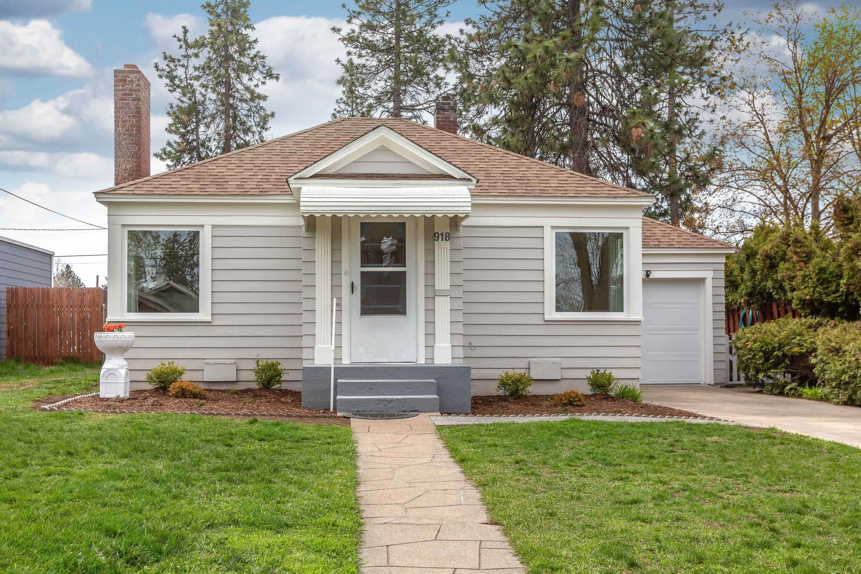 Single Family Homes for Sale at 918 E 32nd Avenue Spokane, Washington 99203 United States