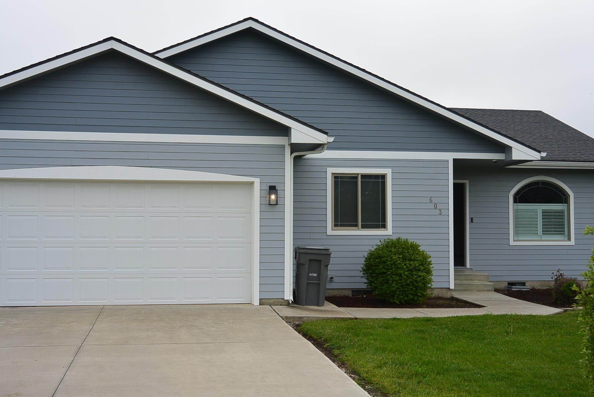 15. Single Family Homes for Sale at 603 S Stevens Street Chewelah, Washington 99109 United States