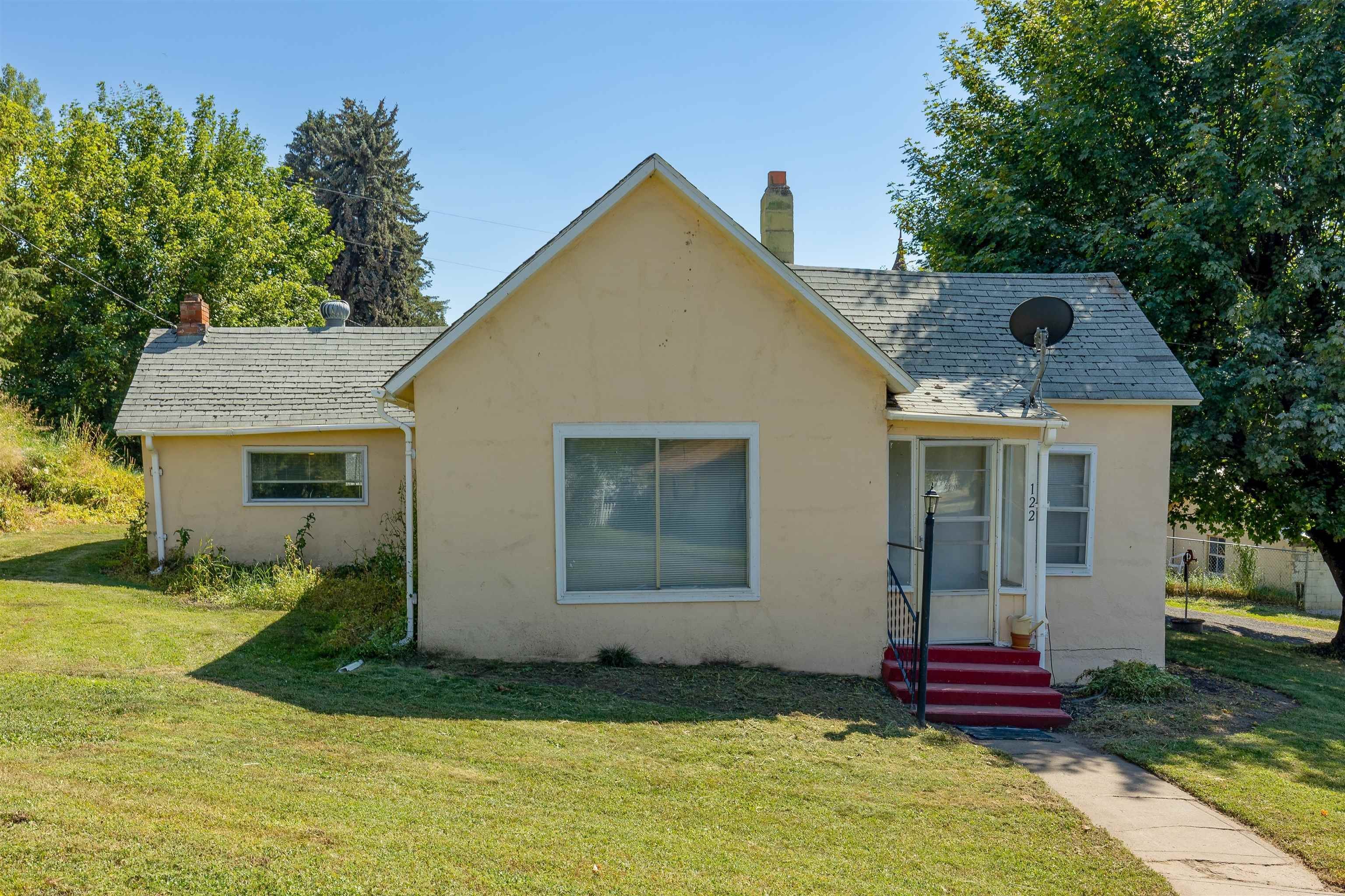 Single Family Homes for Sale at 122 E 6th Street Rosalia, Washington 99170 United States