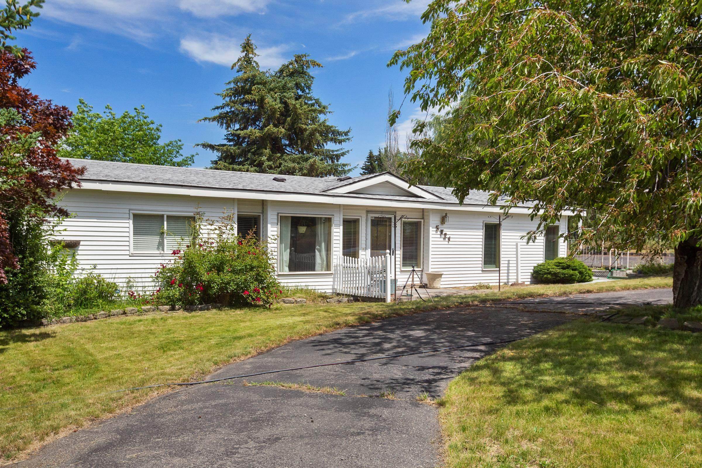 Single Family Homes for Sale at 5721 E 37th Avenue Spokane, Washington 99223 United States