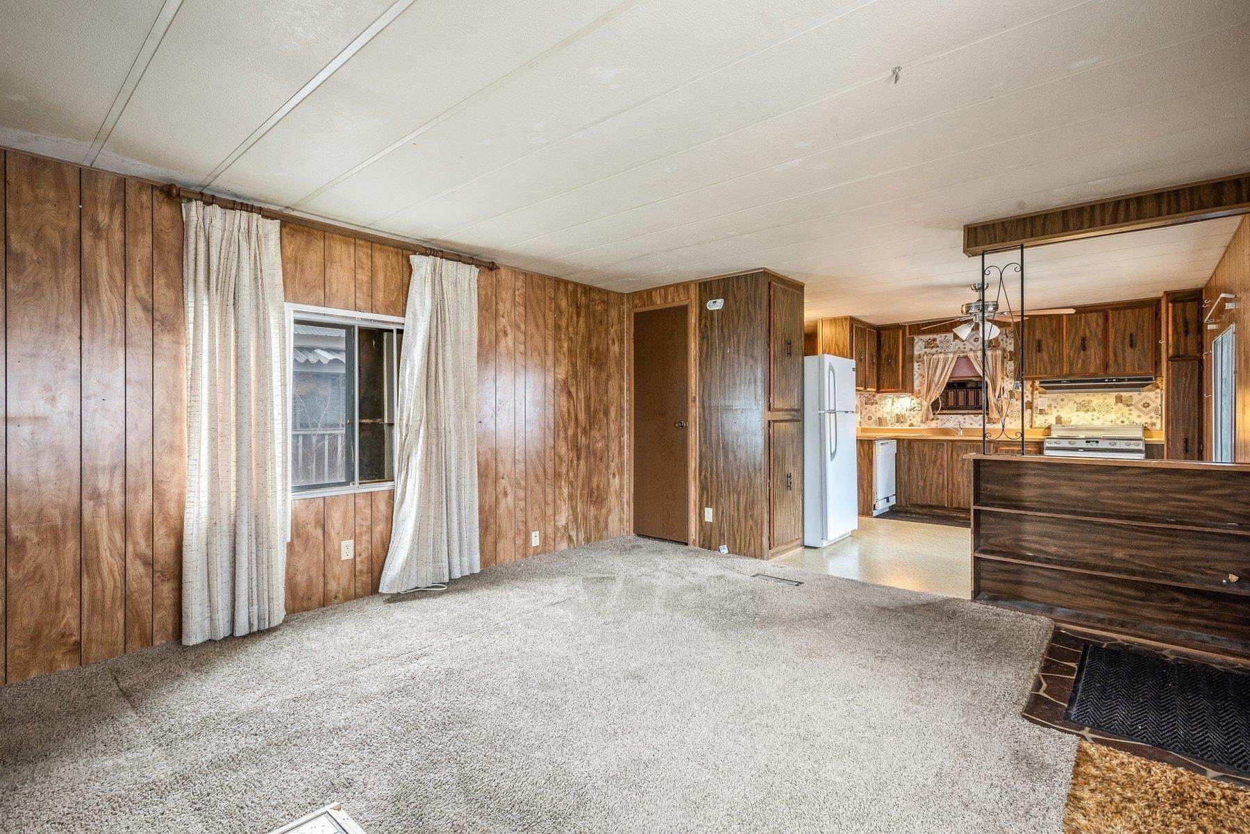 8. Single Family Homes for Sale at 208 S Neyland Avenue Liberty Lake, Washington 99019 United States
