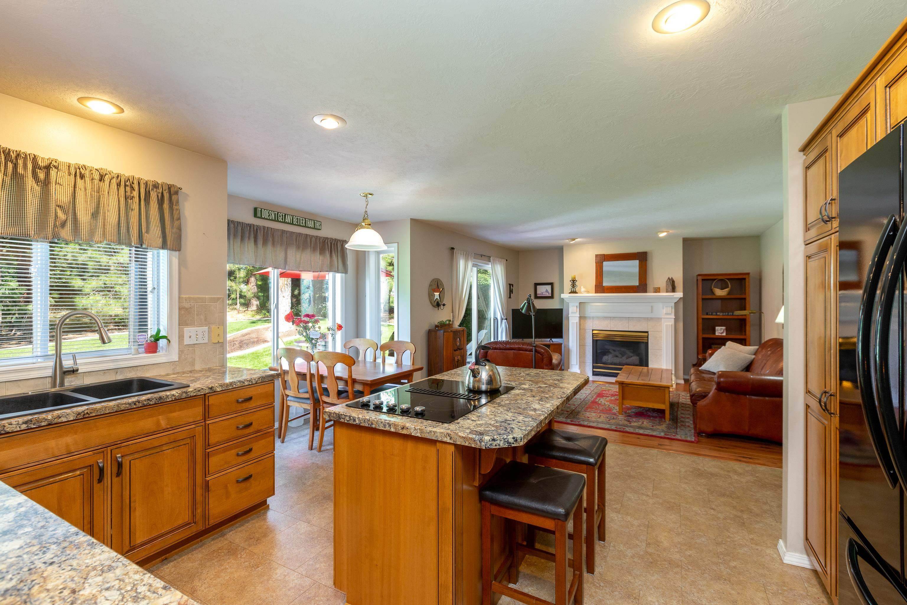 8. Single Family Homes for Sale at 16101 N Glencrest Drive Spokane, Washington 99208 United States