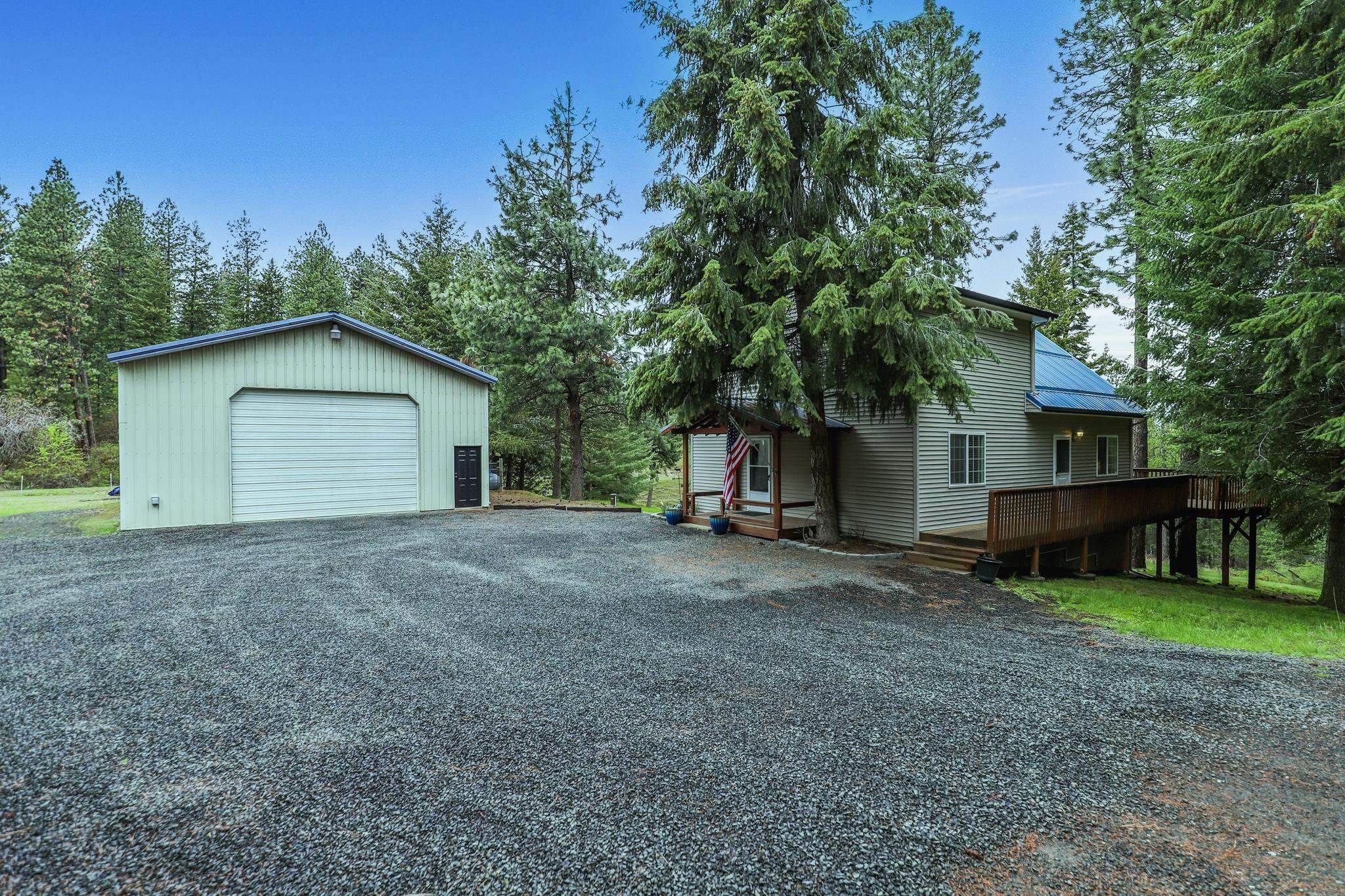 2. Single Family Homes for Sale at 10807 E Hallet Road Spokane, Washington 99206 United States