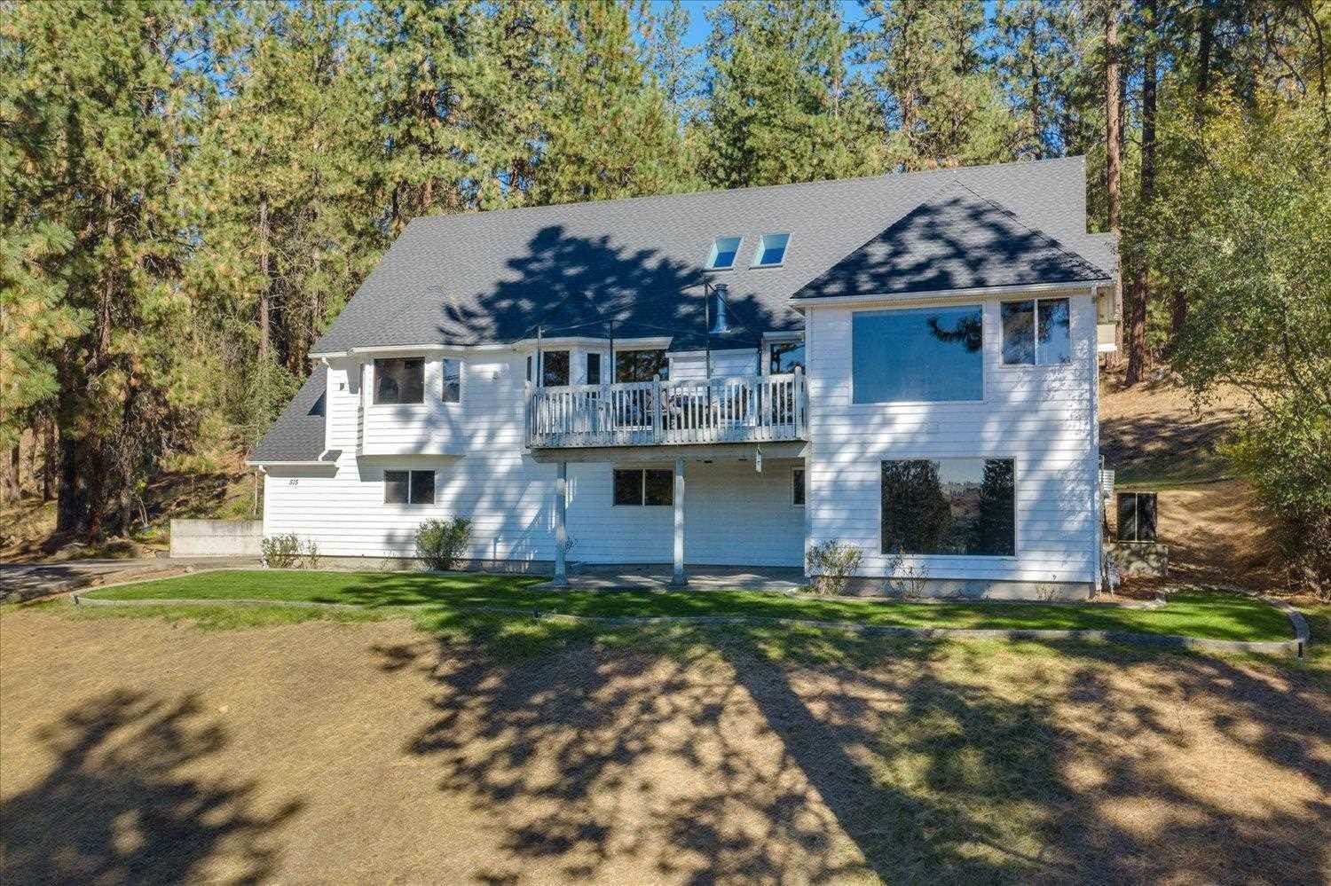 Single Family Homes for Sale at 515 S Neyland Road Liberty Lake, Washington 99019 United States