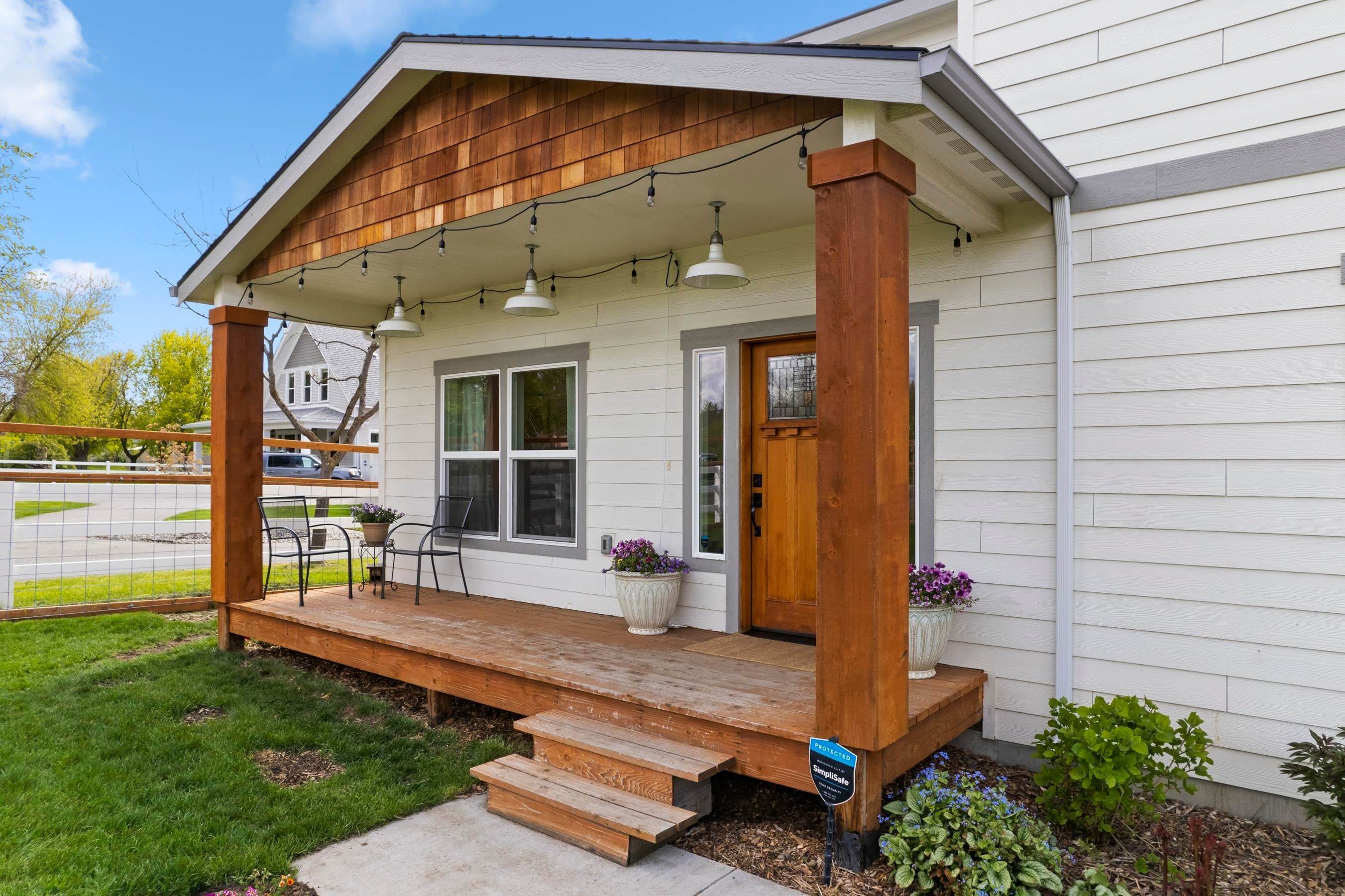 8. Single Family Homes for Sale at 5910 S Freya Street Spokane, Washington 99223 United States