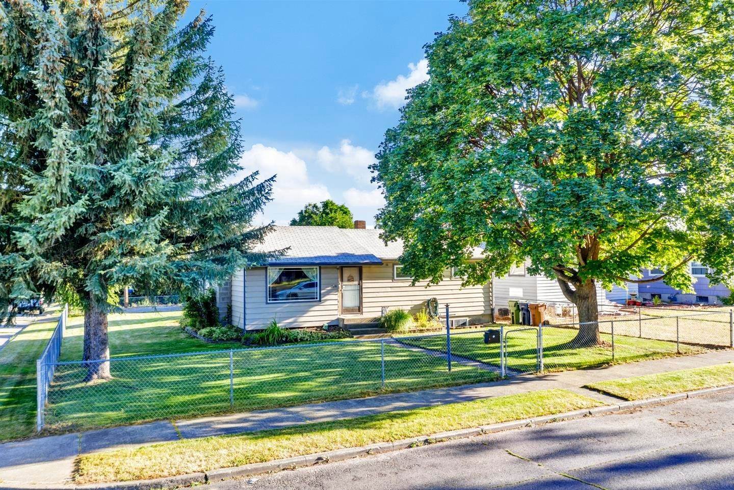 1. Single Family Homes for Sale at 1528 E Liberty Avenue Spokane, Washington 99207 United States