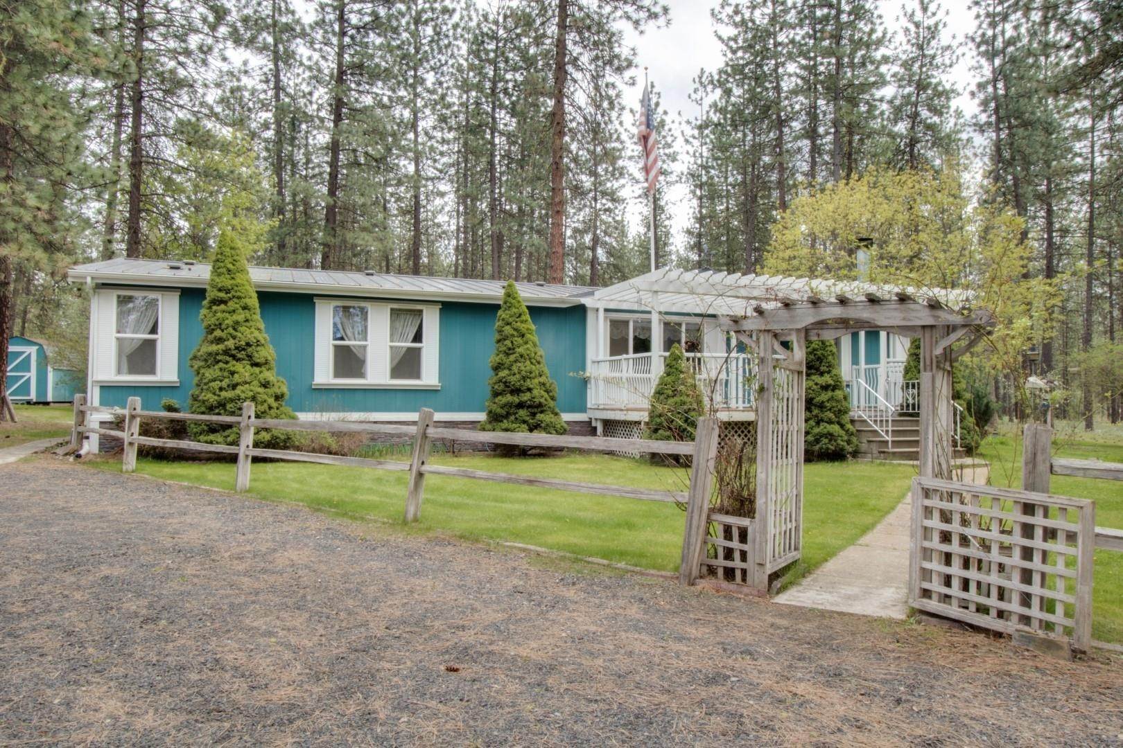 2. Single Family Homes for Sale at 6534 Lois Way Nine Mile Falls, Washington 99026 United States