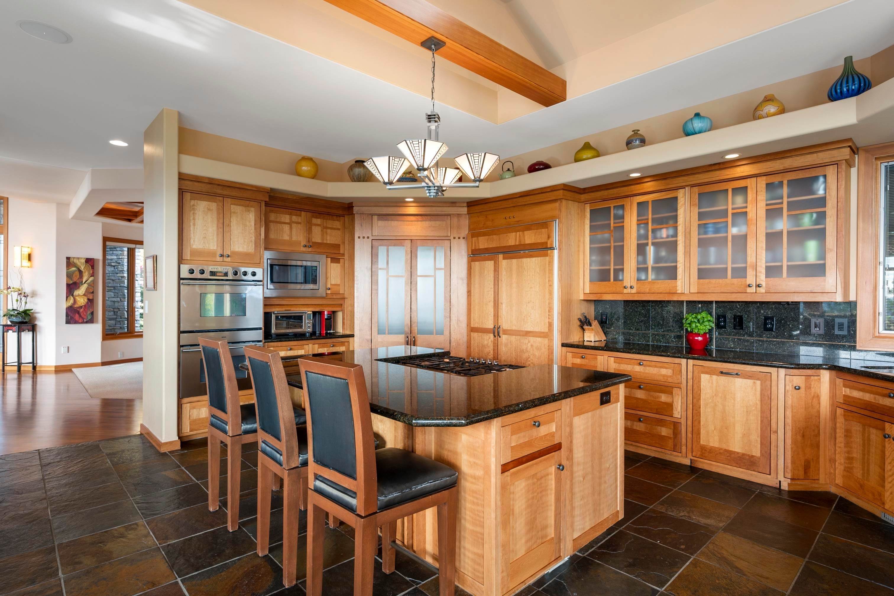 12. Single Family Homes for Sale at 3333 W Horizon Avenue Spokane, Washington 99208 United States