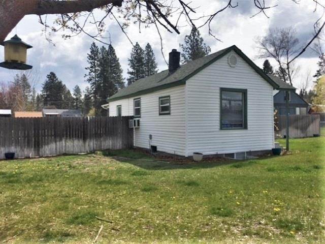 2. Single Family Homes for Sale at 12512 N Myrtle Street Mead, Washington 99021 United States