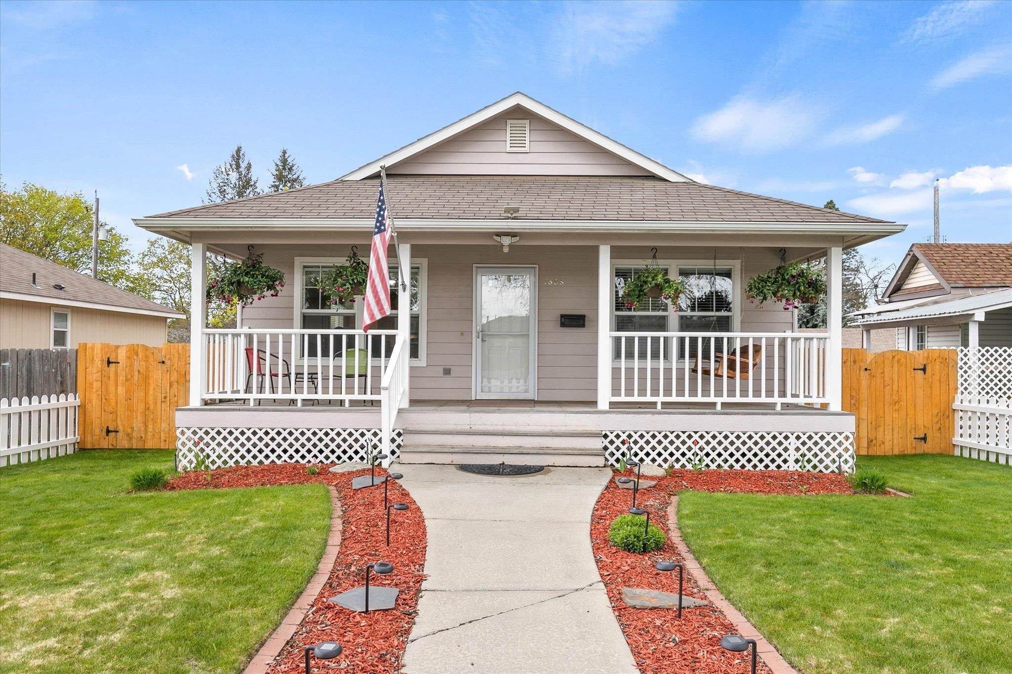 1. Single Family Homes for Sale at 1608 E Joseph Avenue Spokane, Washington 99208 United States