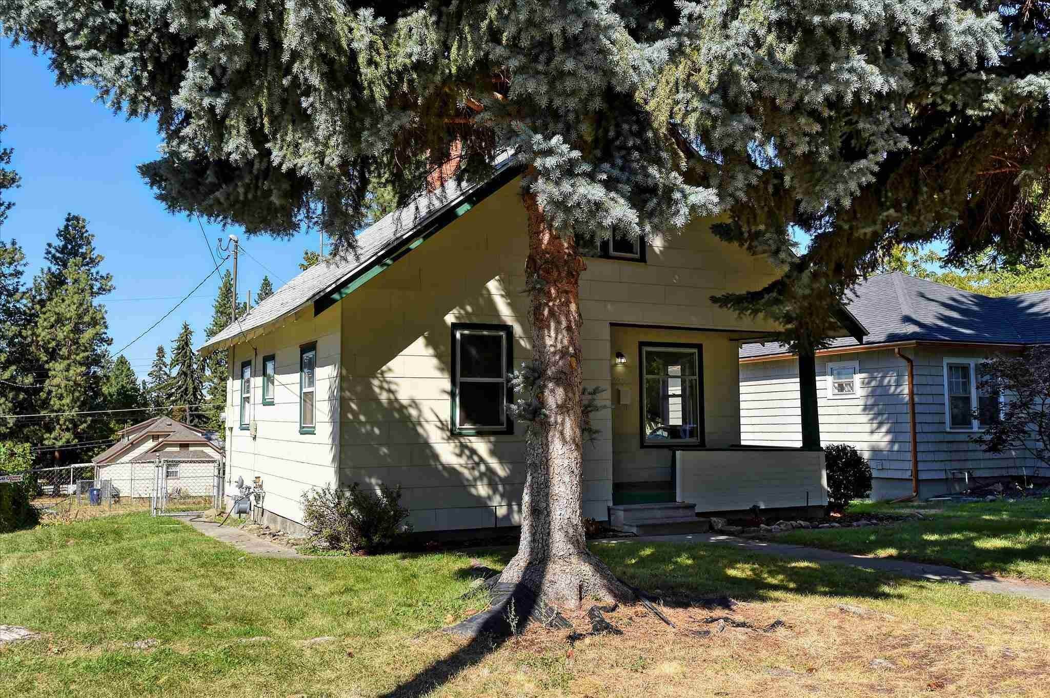 Residential Income for Sale at 2809 E 18th Avenue Spokane, Washington 99223 United States