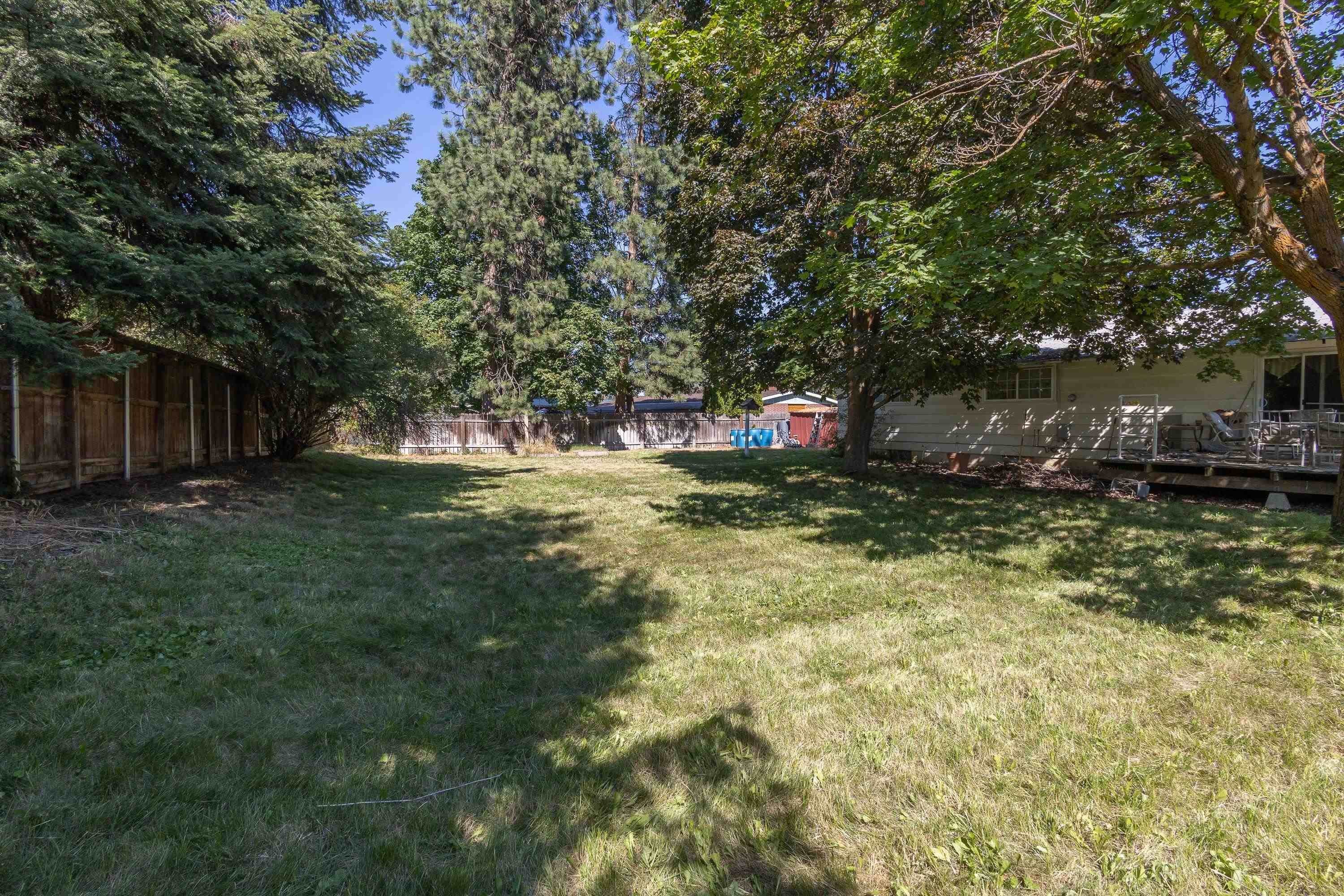 20. Single Family Homes for Sale at 7613 N Stevens Street Spokane, Washington 99208 United States