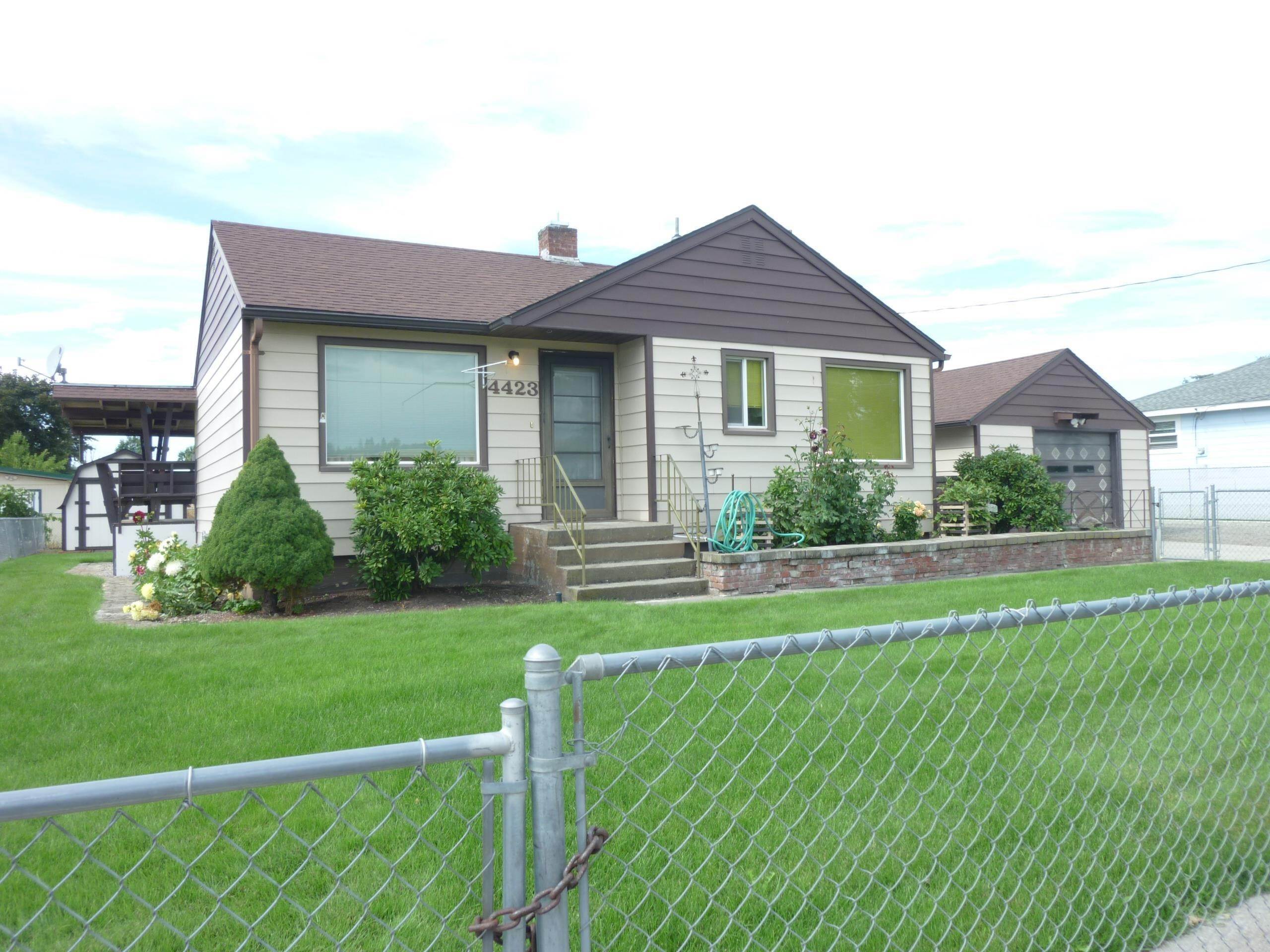 1. Single Family Homes for Sale at 4423 N Farr Road Spokane, Washington 99206 United States
