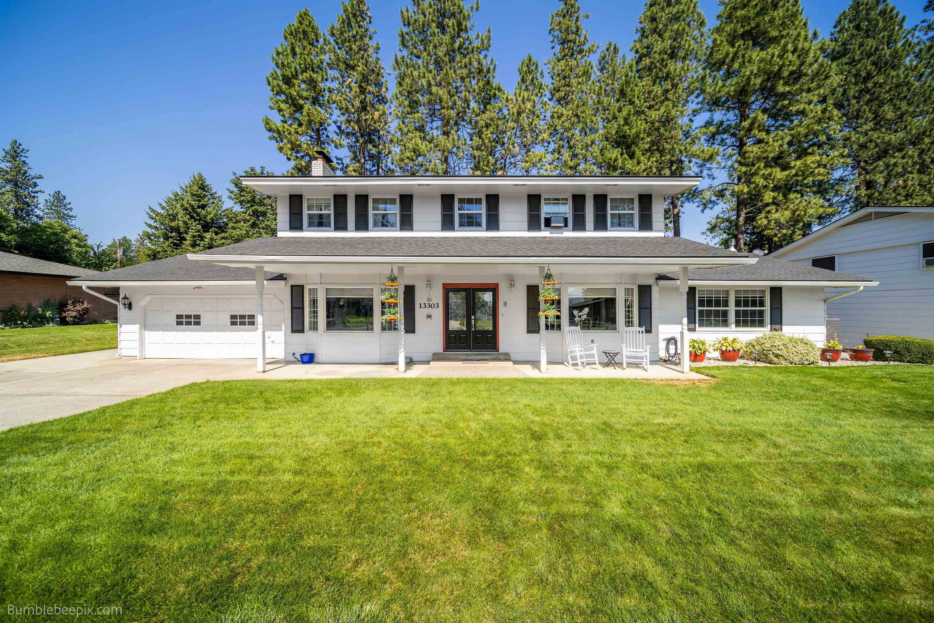 Single Family Homes for Sale at 13303 E E 24th Avenue Spokane Valley, Washington 99216 United States