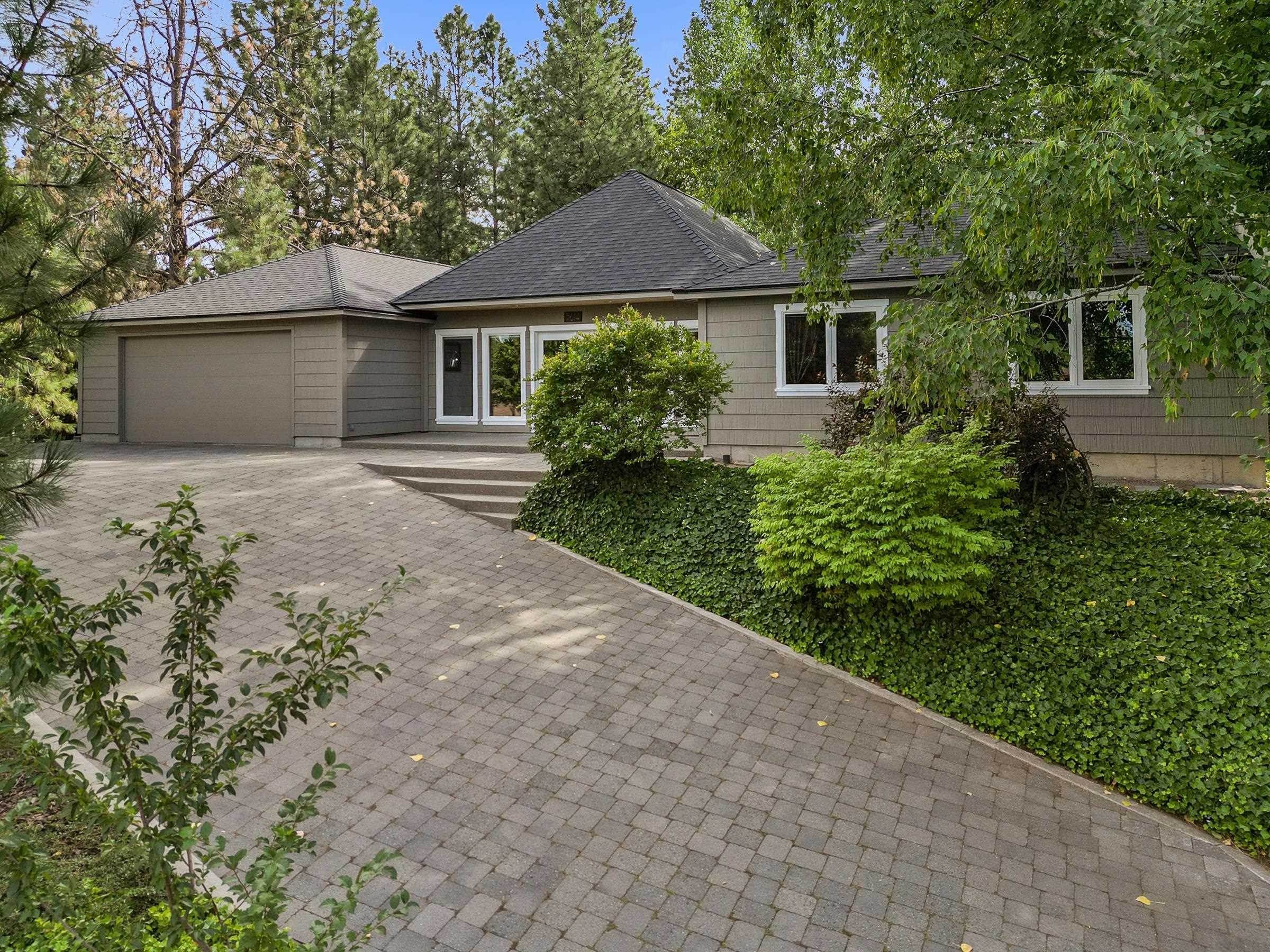 2. Single Family Homes for Sale at 5614 E 15th Avenue Spokane, Washington 99212 United States