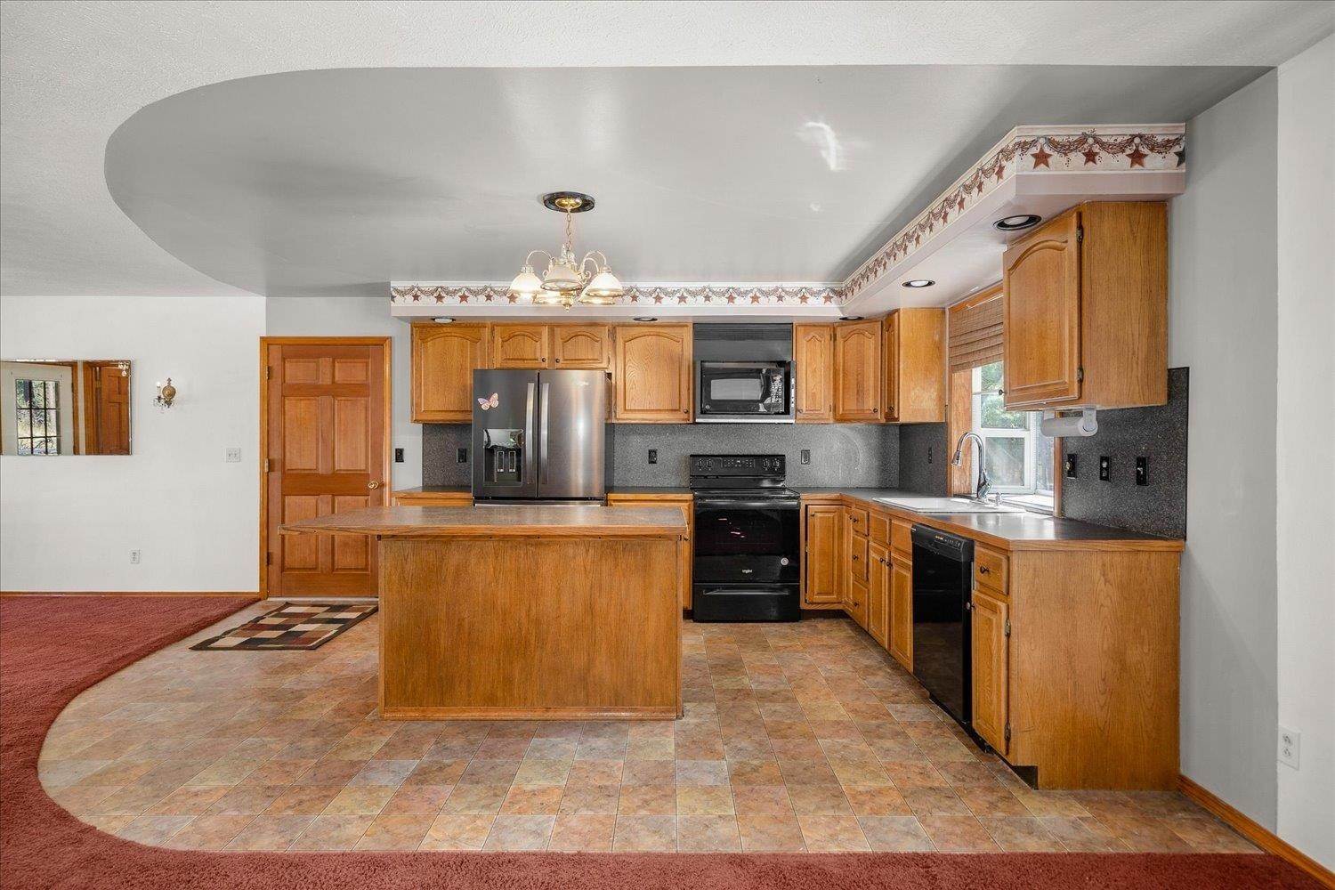 13. Single Family Homes for Sale at 14327 S Sherman Road Spokane, Washington 99224 United States