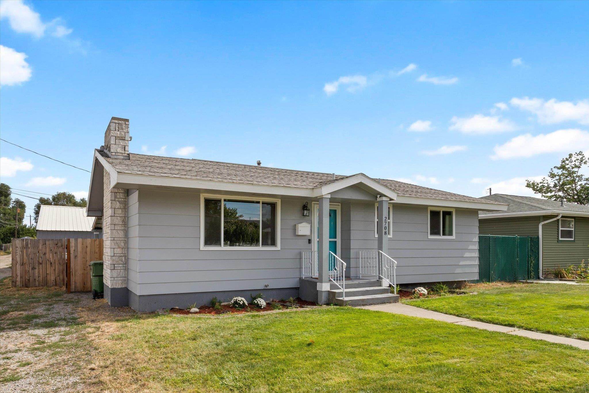 6. Single Family Homes for Sale at 2708 N Freya Street Spokane, Washington 99217 United States