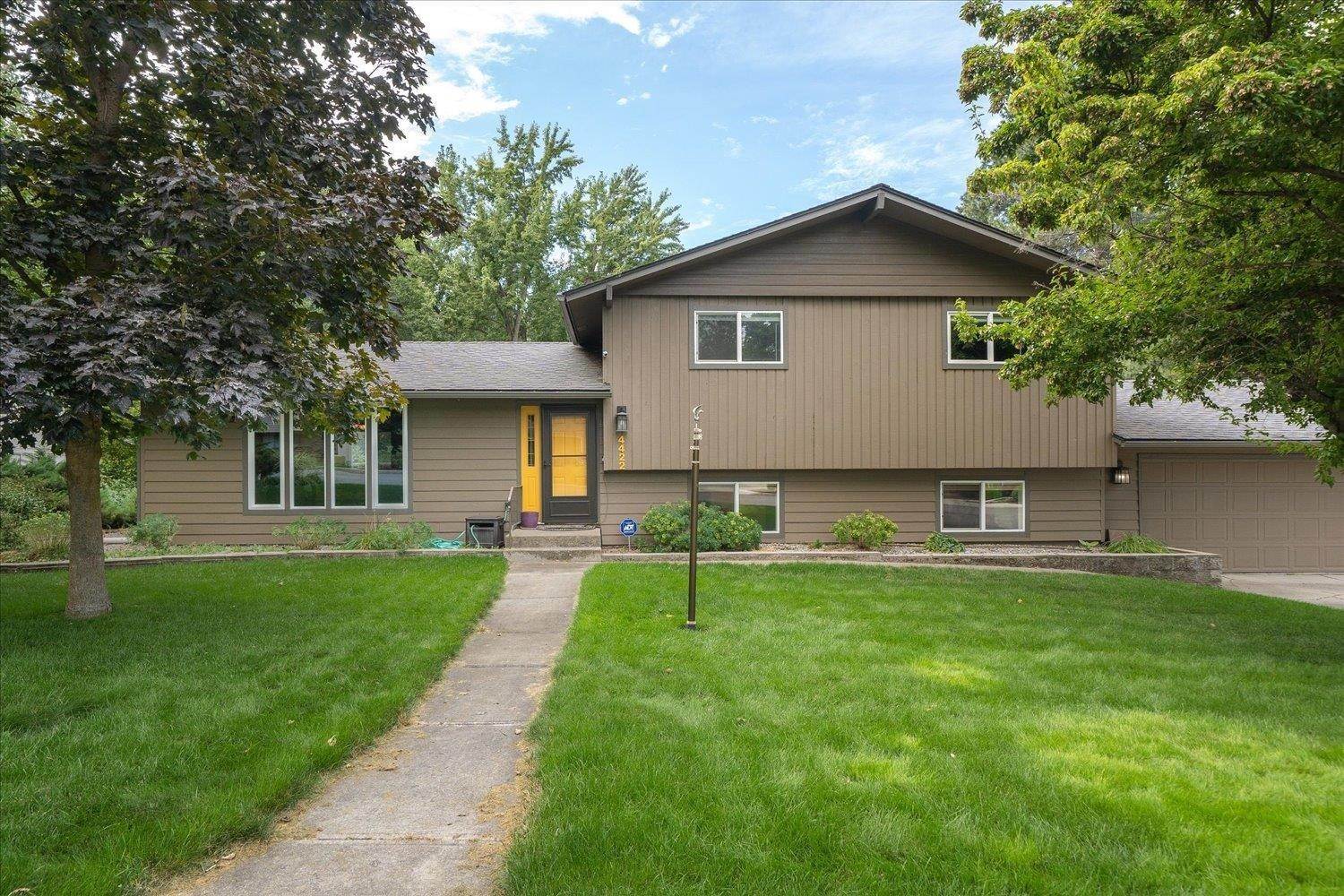 Single Family Homes for Sale at 4422 S Skipworth Road Spokane, Washington 99206 United States