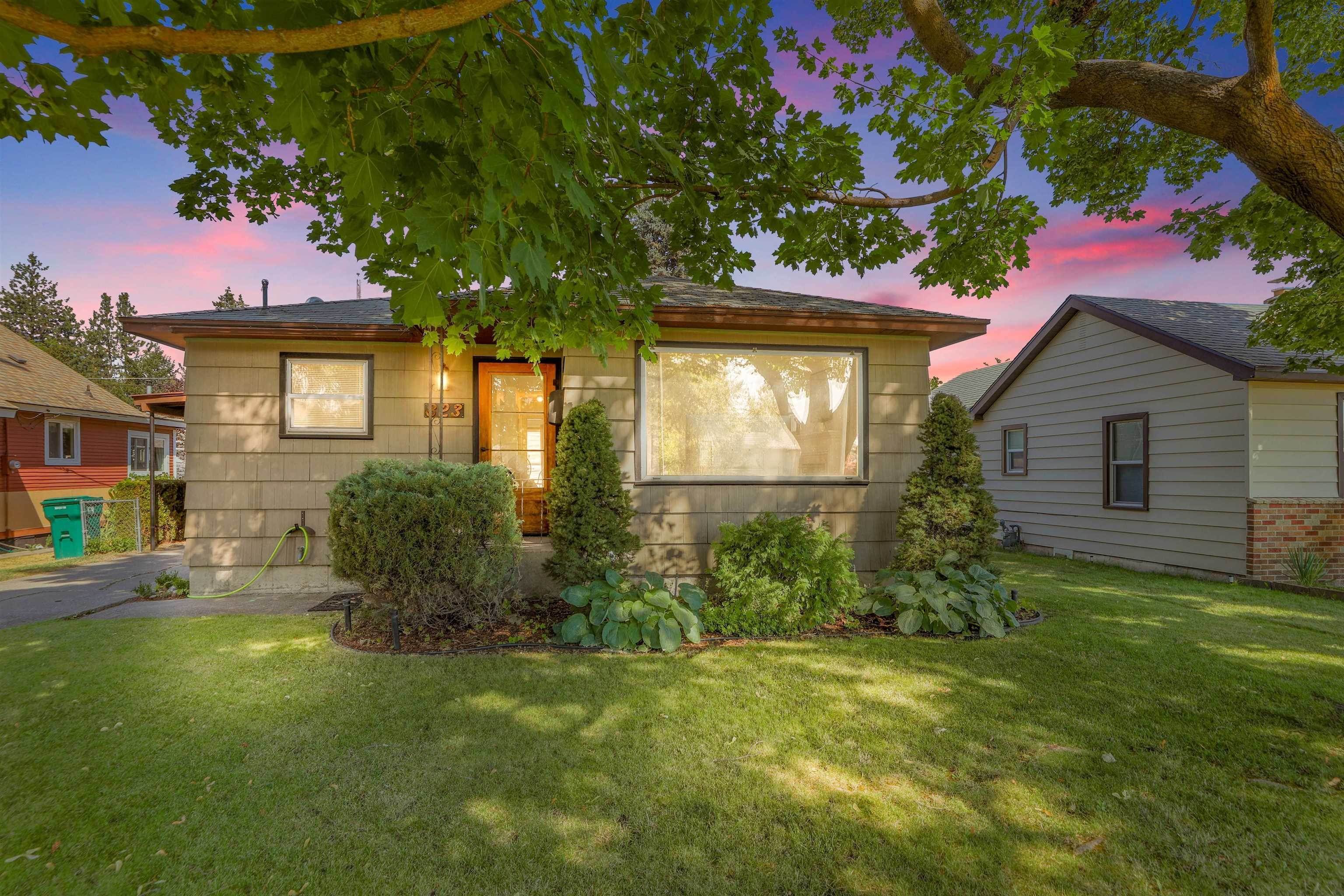 2. Single Family Homes for Sale at 823 E Wabash Avenue Spokane, Washington 99207 United States
