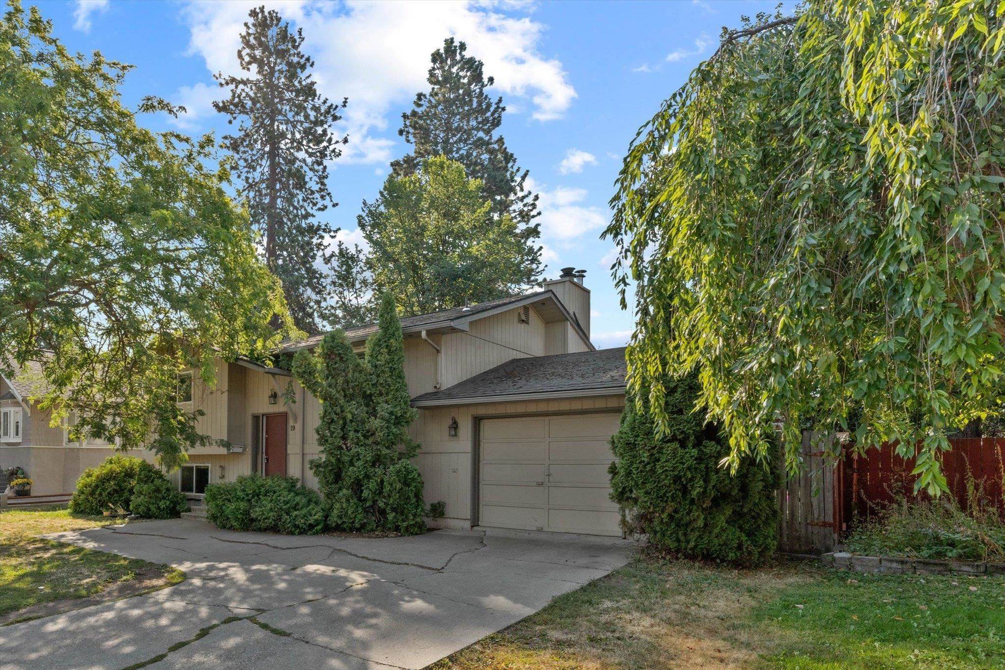 3. Single Family Homes for Sale at 19 W 29th Avenue Spokane, Washington 99203 United States