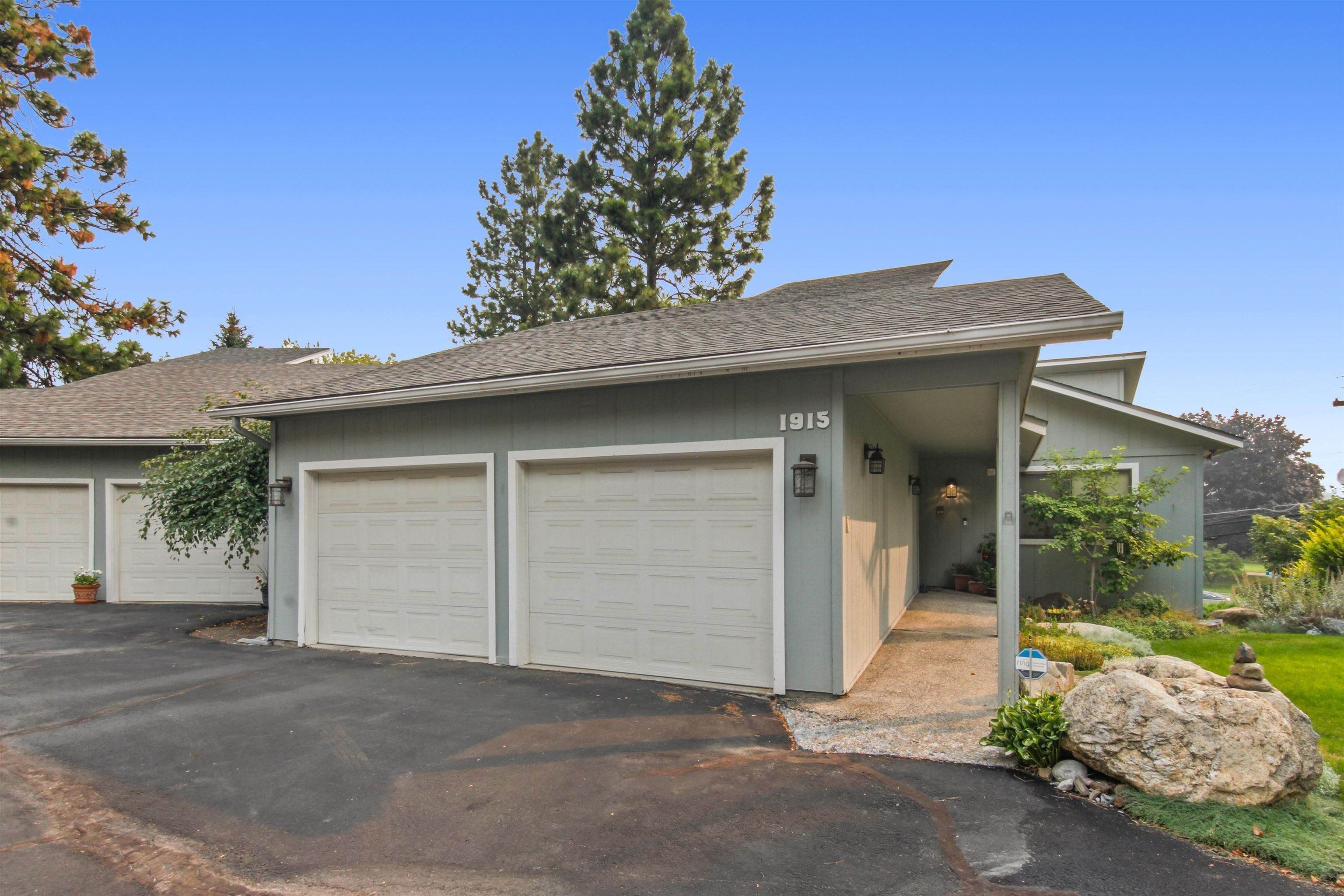 Single Family Homes for Sale at 1915 S Greene Street Spokane, Washington 99223 United States