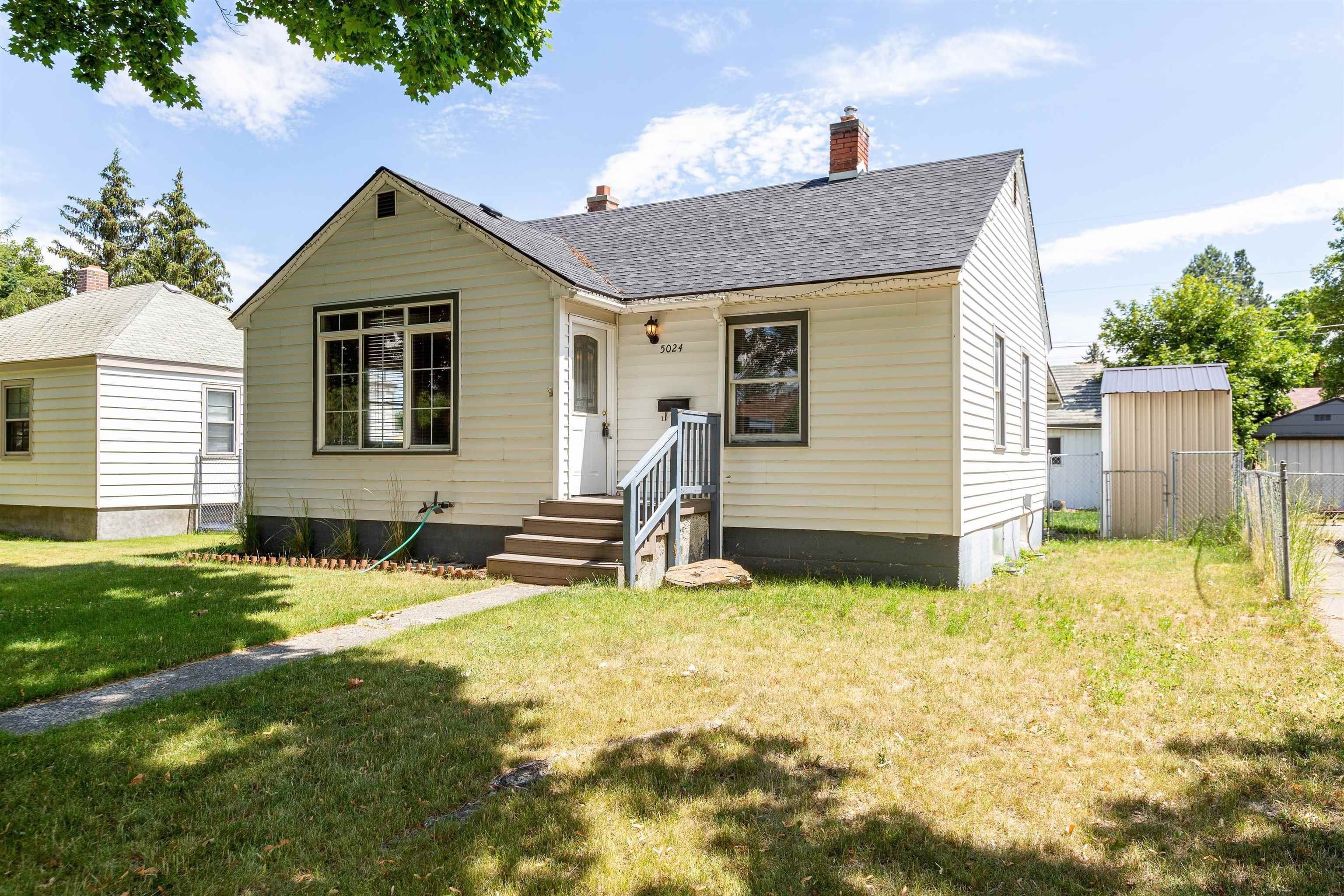3. Single Family Homes for Sale at 5024 N Cedar Street Spokane, Washington 99205 United States