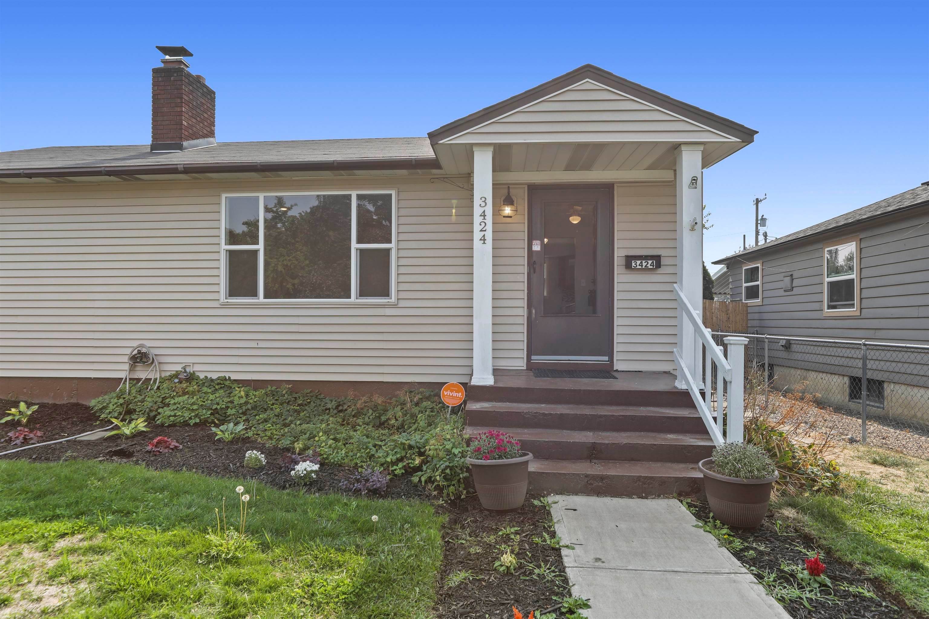 20. Single Family Homes for Sale at 3424 E Jackson Avenue Spokane, Washington 99217 United States