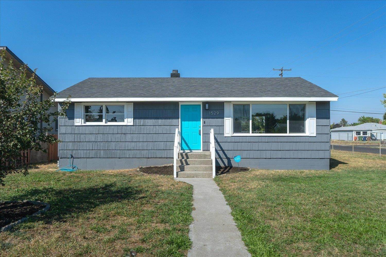 2. Single Family Homes for Sale at 1529 E Central Avenue Spokane, Washington 99208 United States