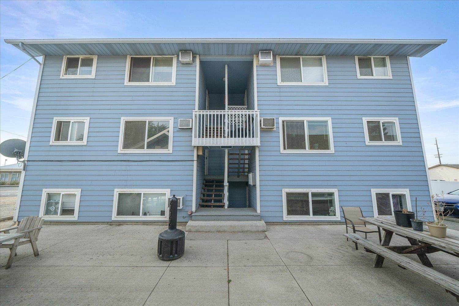 Residential Income for Sale at 2912 N Hogan Street Spokane, Washington 99207 United States