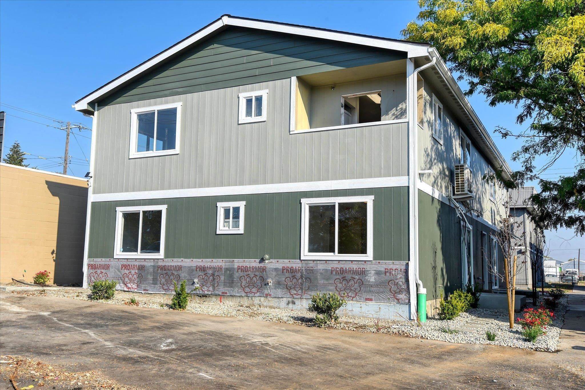 Residential Income for Sale at 3002 N Crestline Street Spokane, Washington 99207 United States