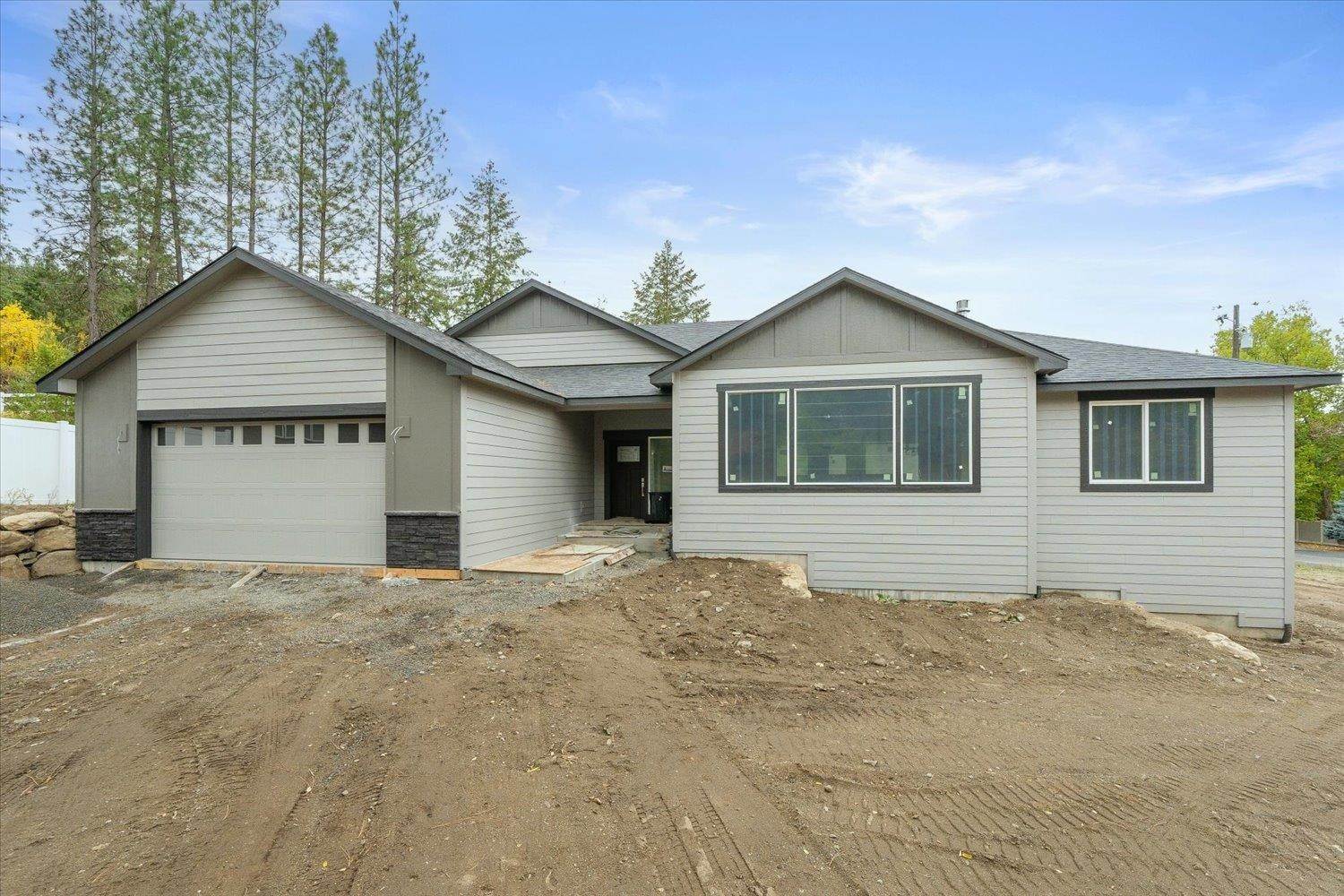 Single Family Homes for Sale at 11527 N Kathy Drive Spokane, Washington 99218 United States