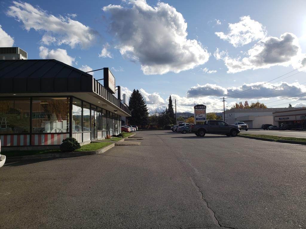 14. Commercial for Sale at 1312 N Mullan Road Spokane Valley, Washington 99216 United States