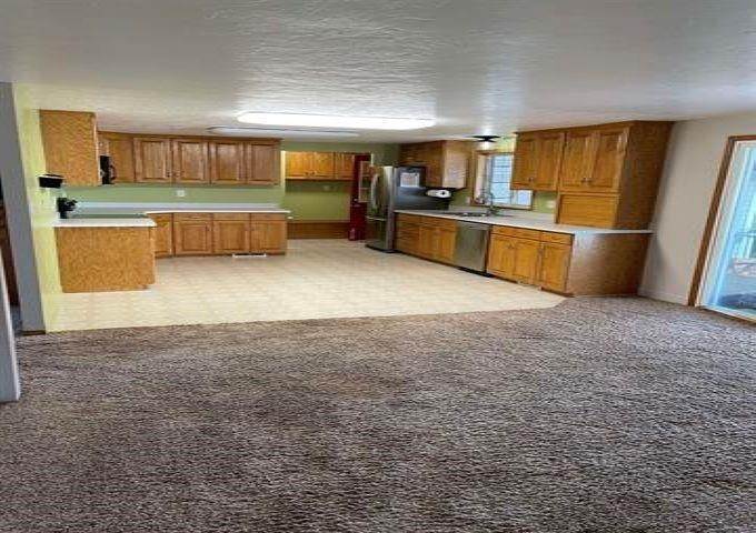 7. Single Family Homes for Sale at 26215 E Kildea Road Newman Lake, Washington 99025 United States