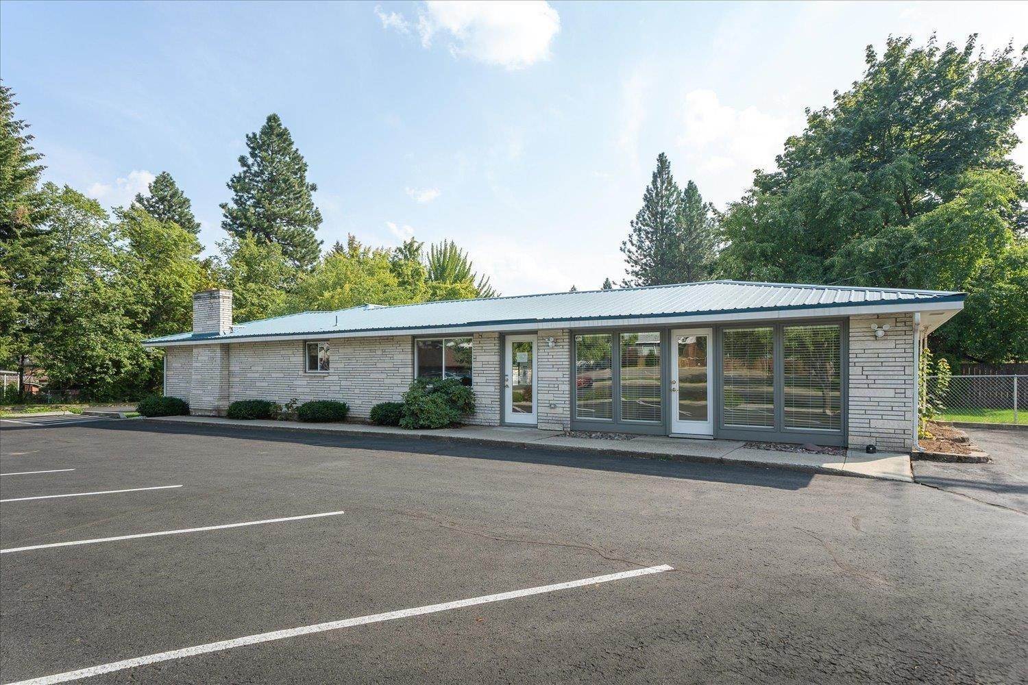 3. Commercial for Sale at 8306 N Wall Street Spokane, Washington 99208 United States