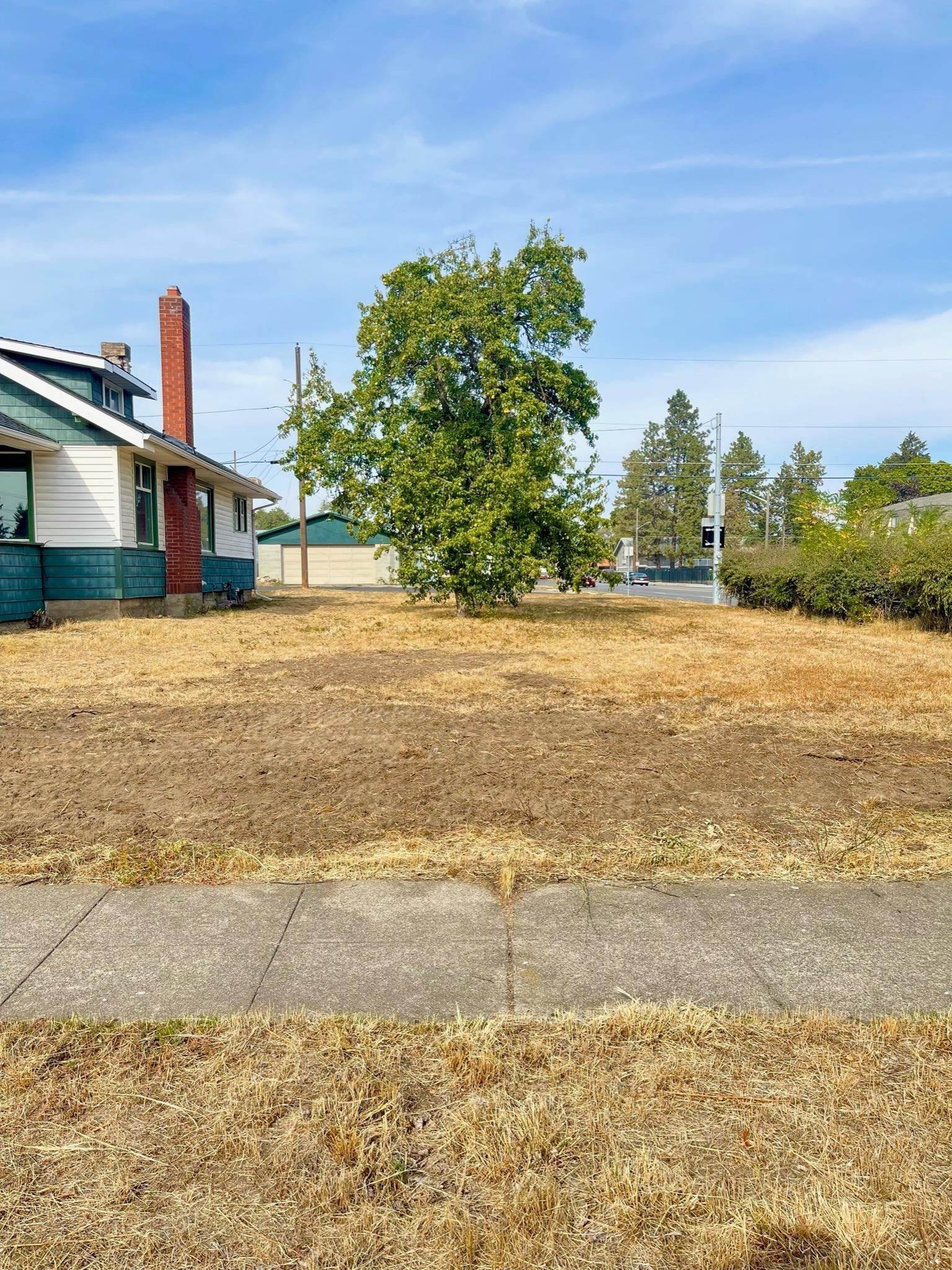 7. Land for Sale at 921 E Everett Avenue Spokane, Washington 99207 United States