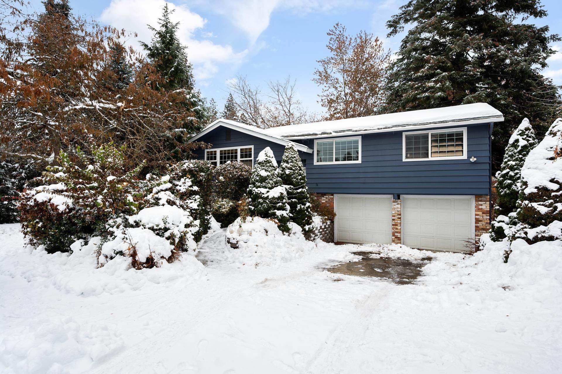 2. Single Family Homes for Sale at 7514 N Drumheller Street Spokane, Washington 99208 United States