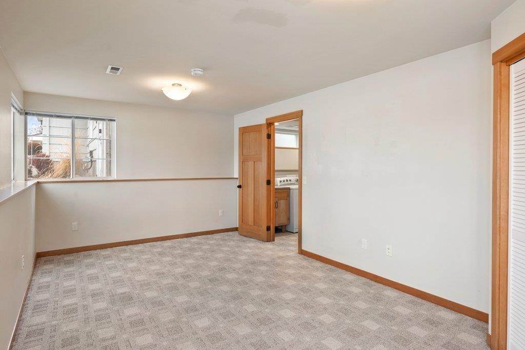 14. Single Family Homes for Sale at 2608 W Grace Avenue Spokane, Washington 99205 United States