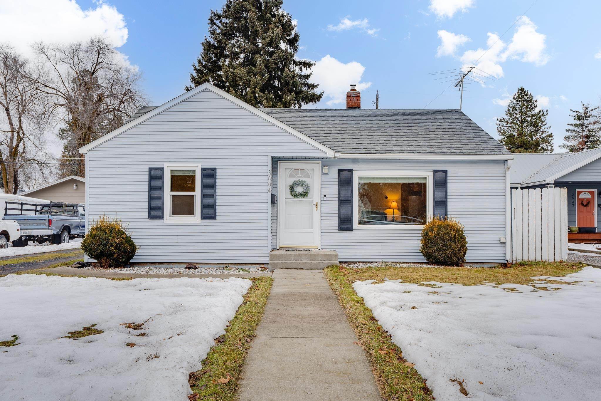 Single Family Homes for Sale at 3604 W Hoffman Avenue Spokane, Washington 99205 United States
