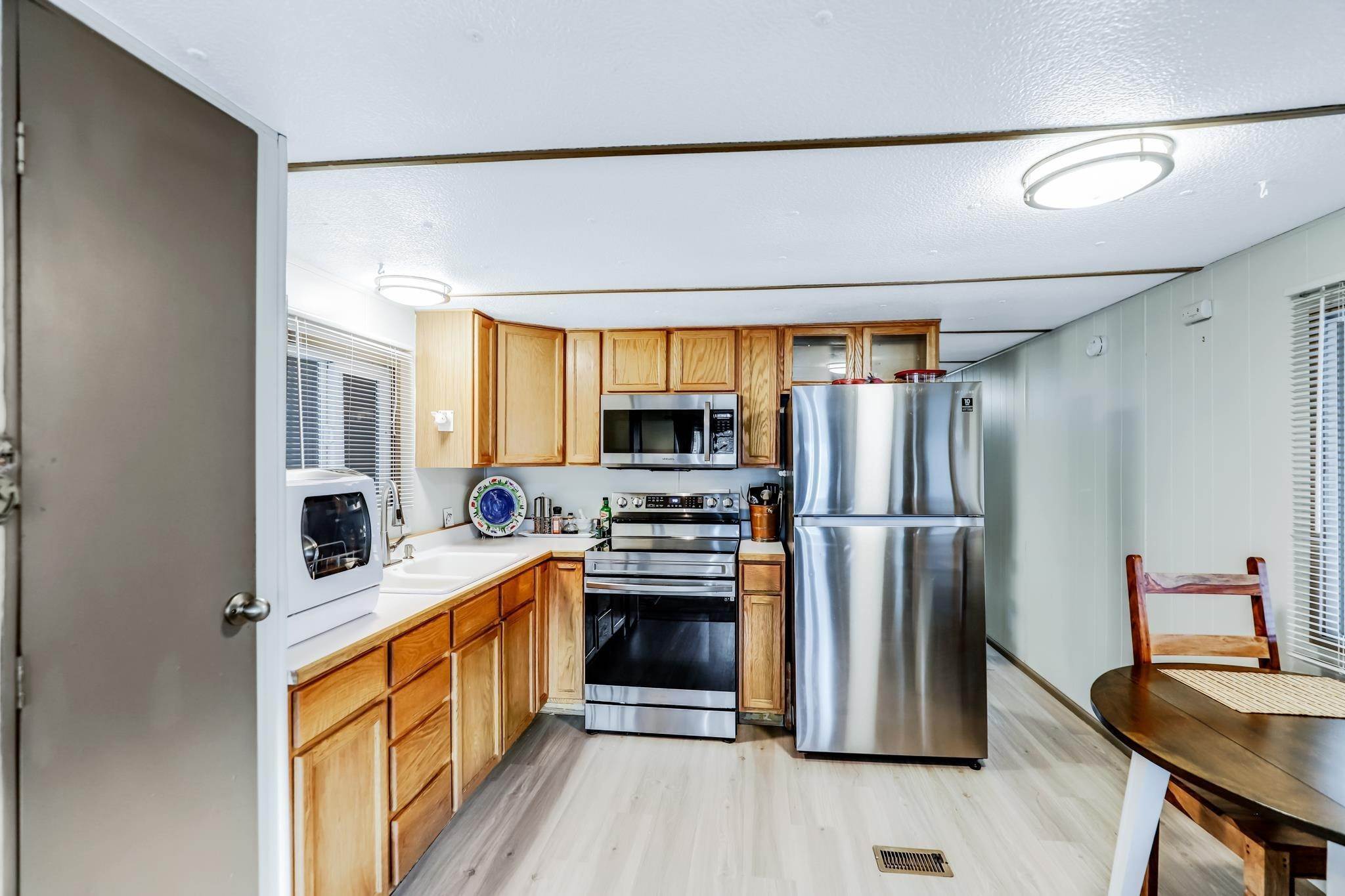 13. Single Family Homes for Sale at 208 S Neyland Road Liberty Lake, Washington 99019 United States