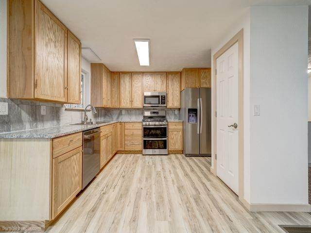 6. Single Family Homes for Sale at 4219 E 9th Avenue Spokane, Washington 99202 United States