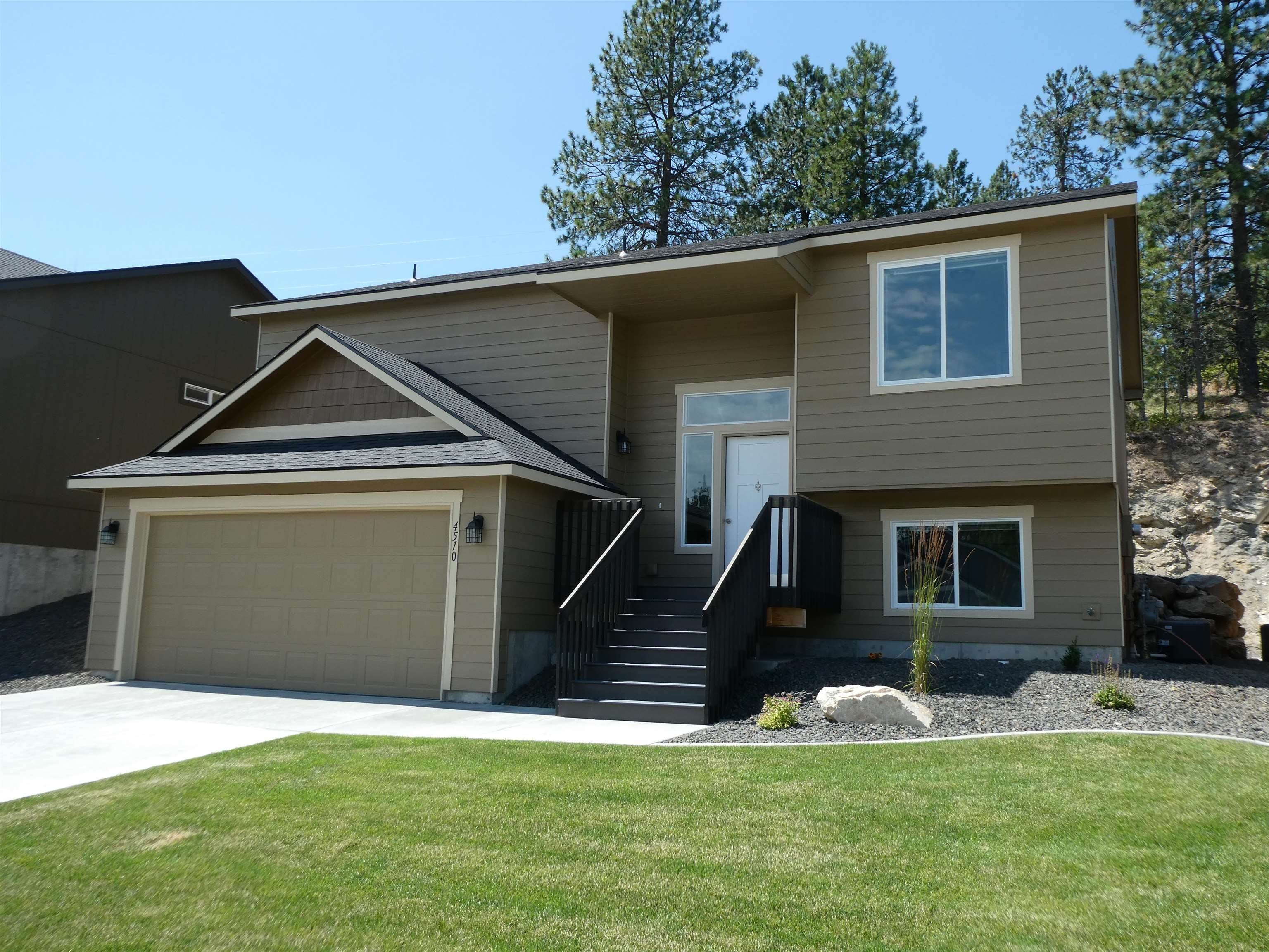 Single Family Homes for Sale at 4510 S Willow Lane Spokane Valley, Washington 99216 United States